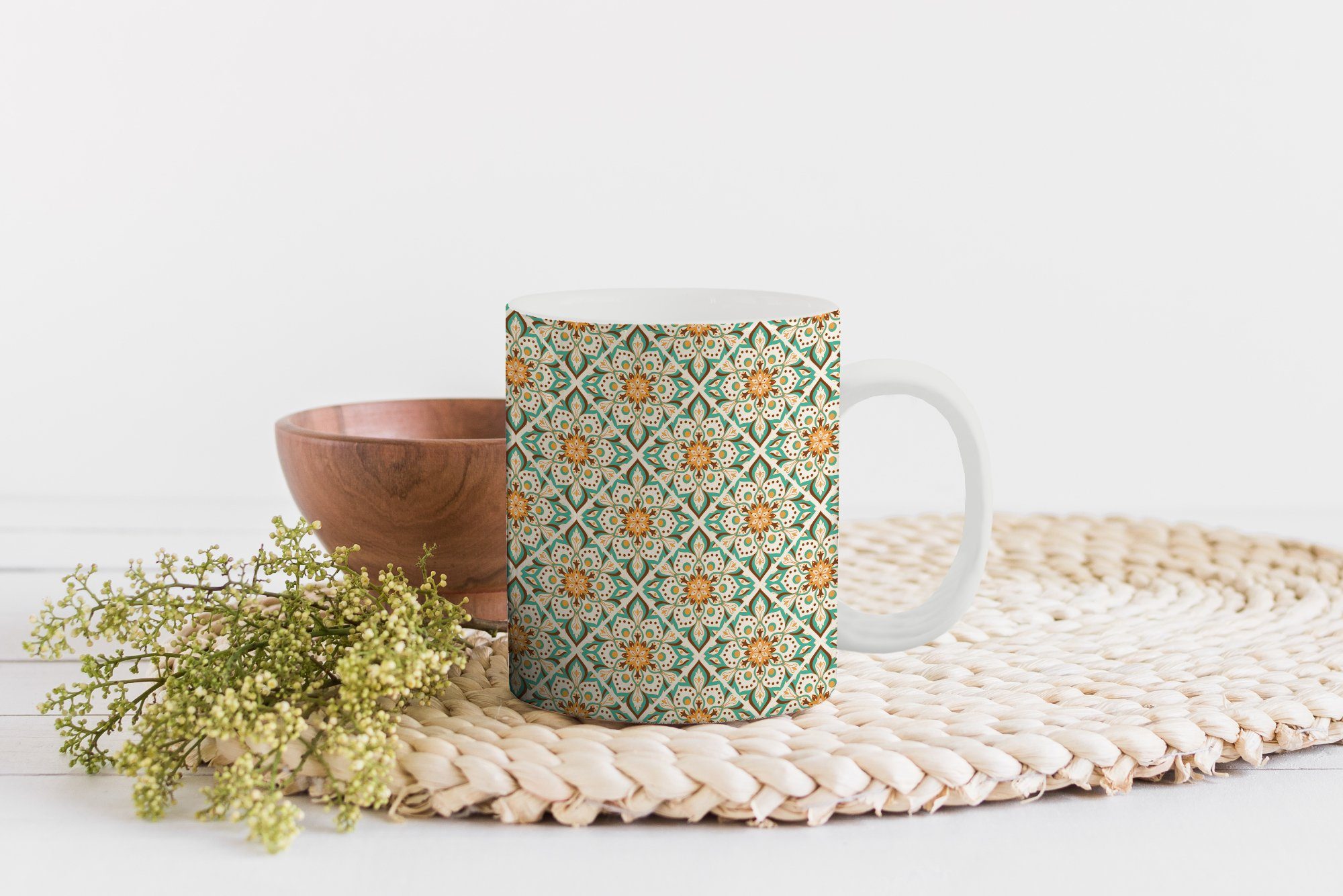 Geschenk Blumen, Keramik, Boho MuchoWow - Kaffeetassen, Teetasse, - Teetasse, Becher, Muster Mandala Tasse -