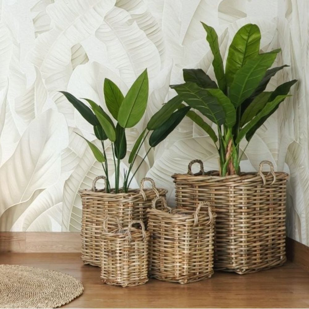 LebensWohnArt Dekokorb Natürlicher Rattankorb BAKUL eckig Grey 40x40cm mit Griffen. € 55,90