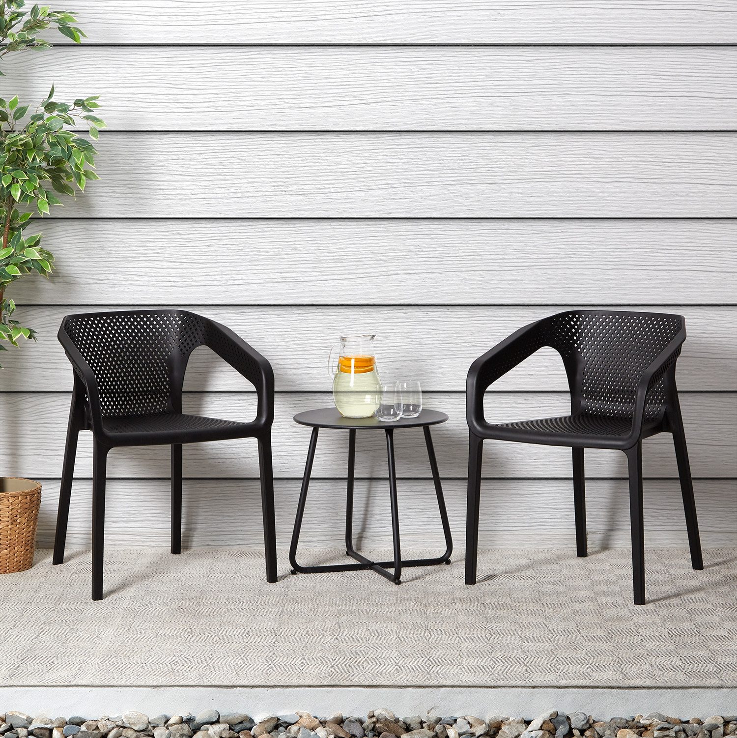 Gartenlounge-Set Outdoor 2 Stühle+Tisch Terrasse stapelbar Gartenmöbel Küchenstuhl, (Set, 3-tlg., 2 Stühle und 1 Tisch), Schwarz, inkl. Tisch, robust, stabil, Essstuhl