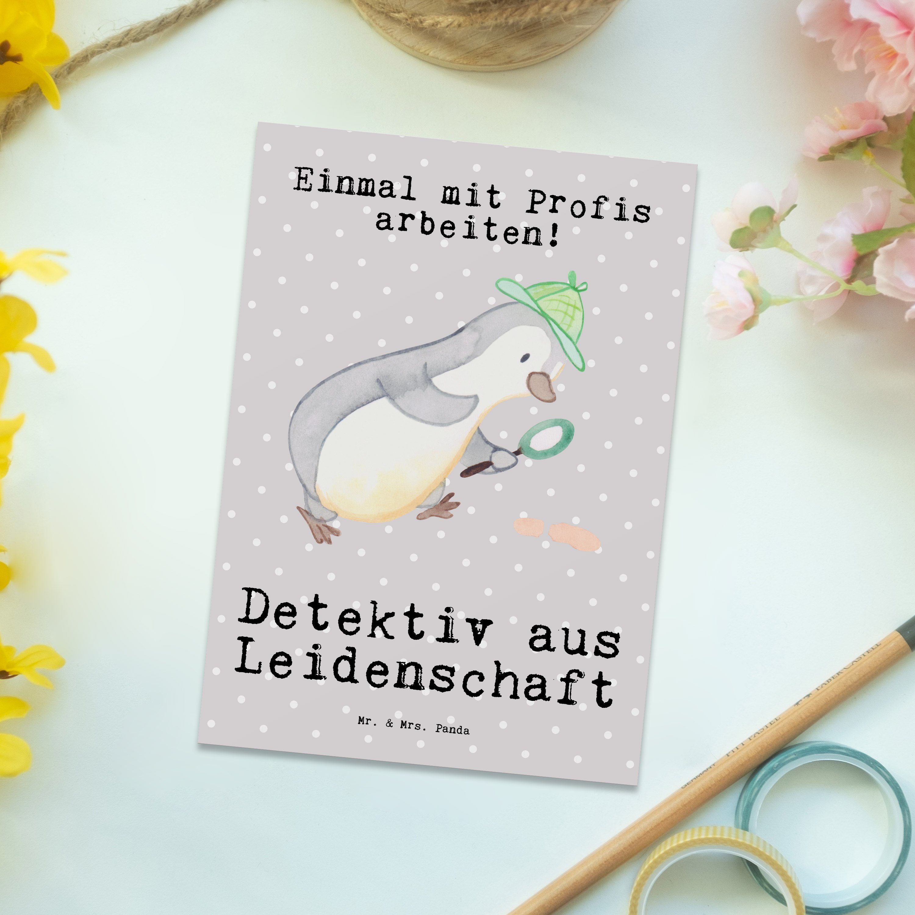 Pastell - Geschenk, Panda & Einladungskarte aus Leidenschaft - Mrs. Postkarte Mr. Detektiv Grau