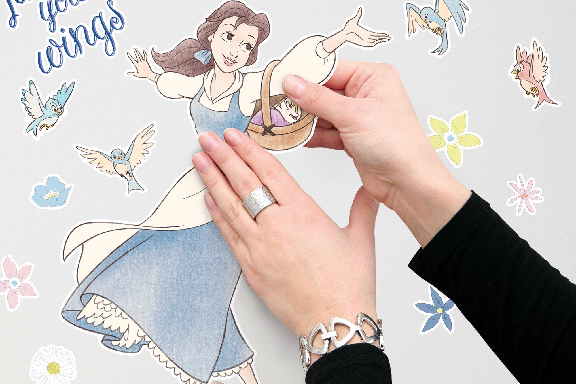 Komar Wandtattoo Belle find your Wings - Größe 50 x 70 cm (34 St), selbstklebend, Wandsticker, Kinderzimmer