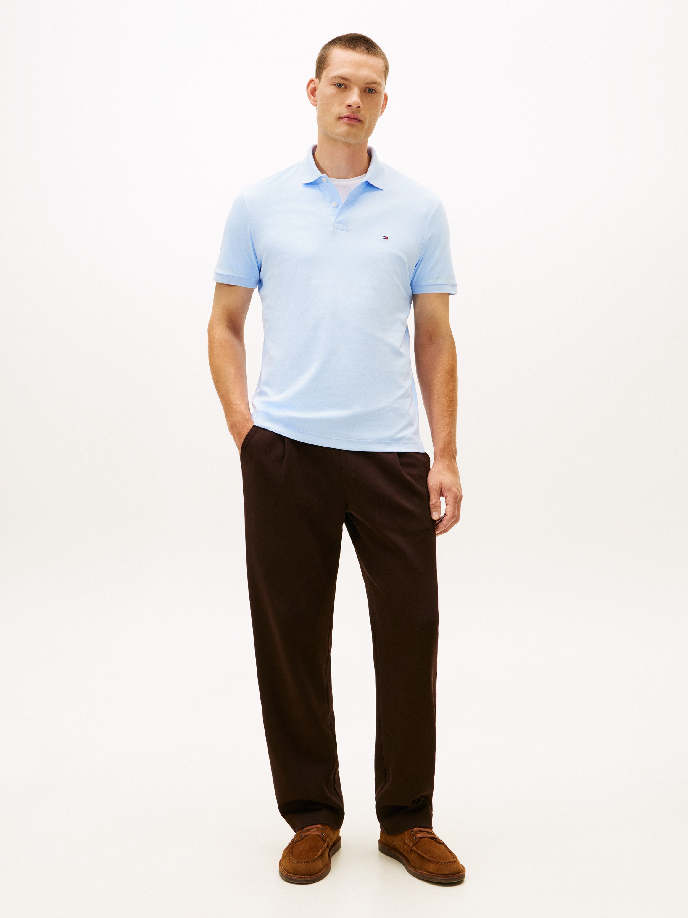Tommy Hilfiger Poloshirt LIQUID COTTON REGULAR SEASONAL mit Logostickerei – Bild 3 von 5