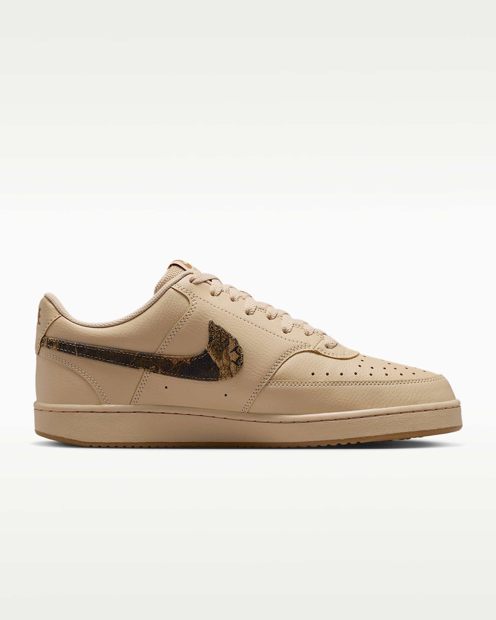 Nike Sportswear COURT VISION SE Sneaker inspiriert vom Design des Nike Air Force