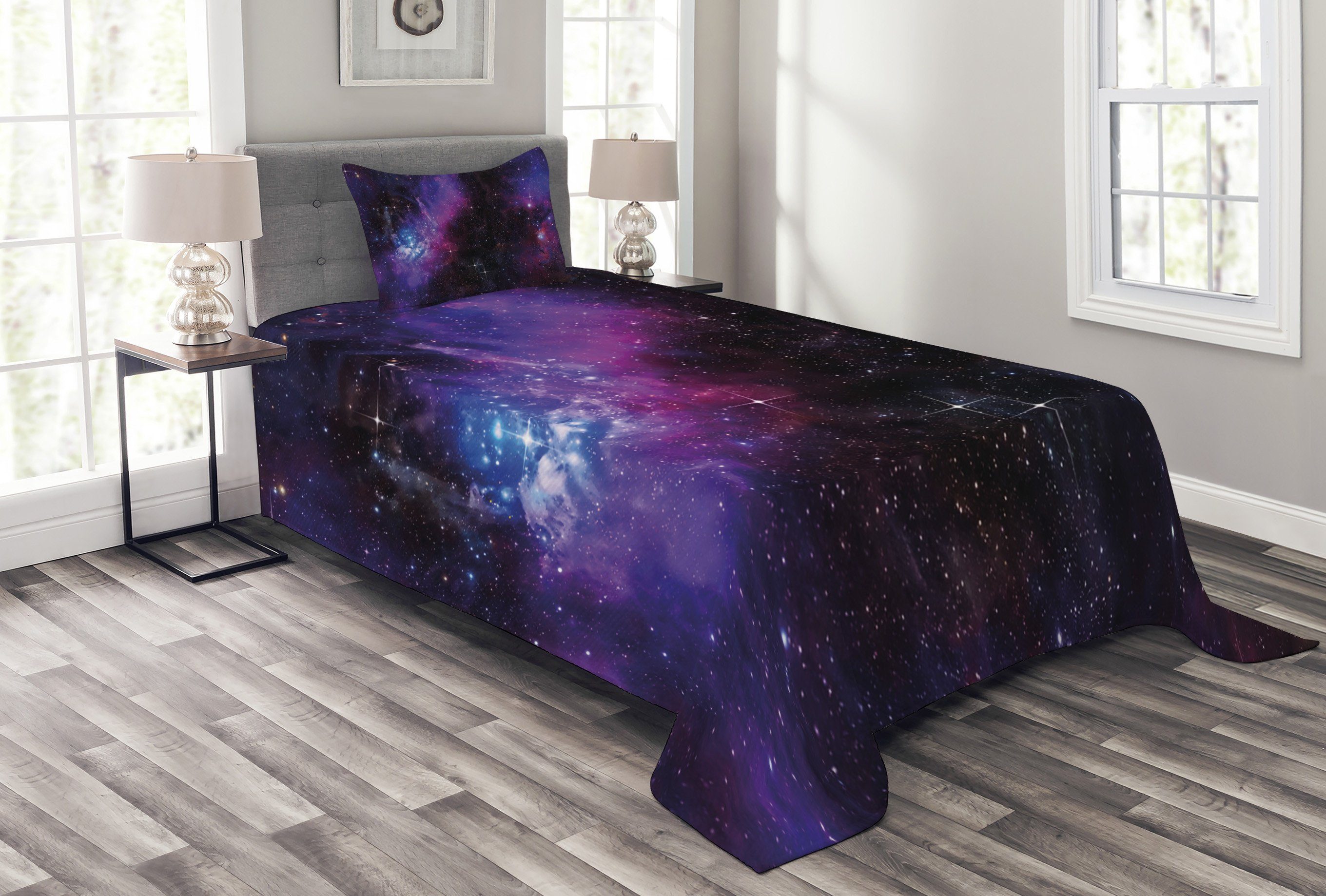 Tagesdecke Set mit Kissenbezügen Nebula Abakuhaus, Weltraum Waschbar, Dunkle Sterne Galaxie