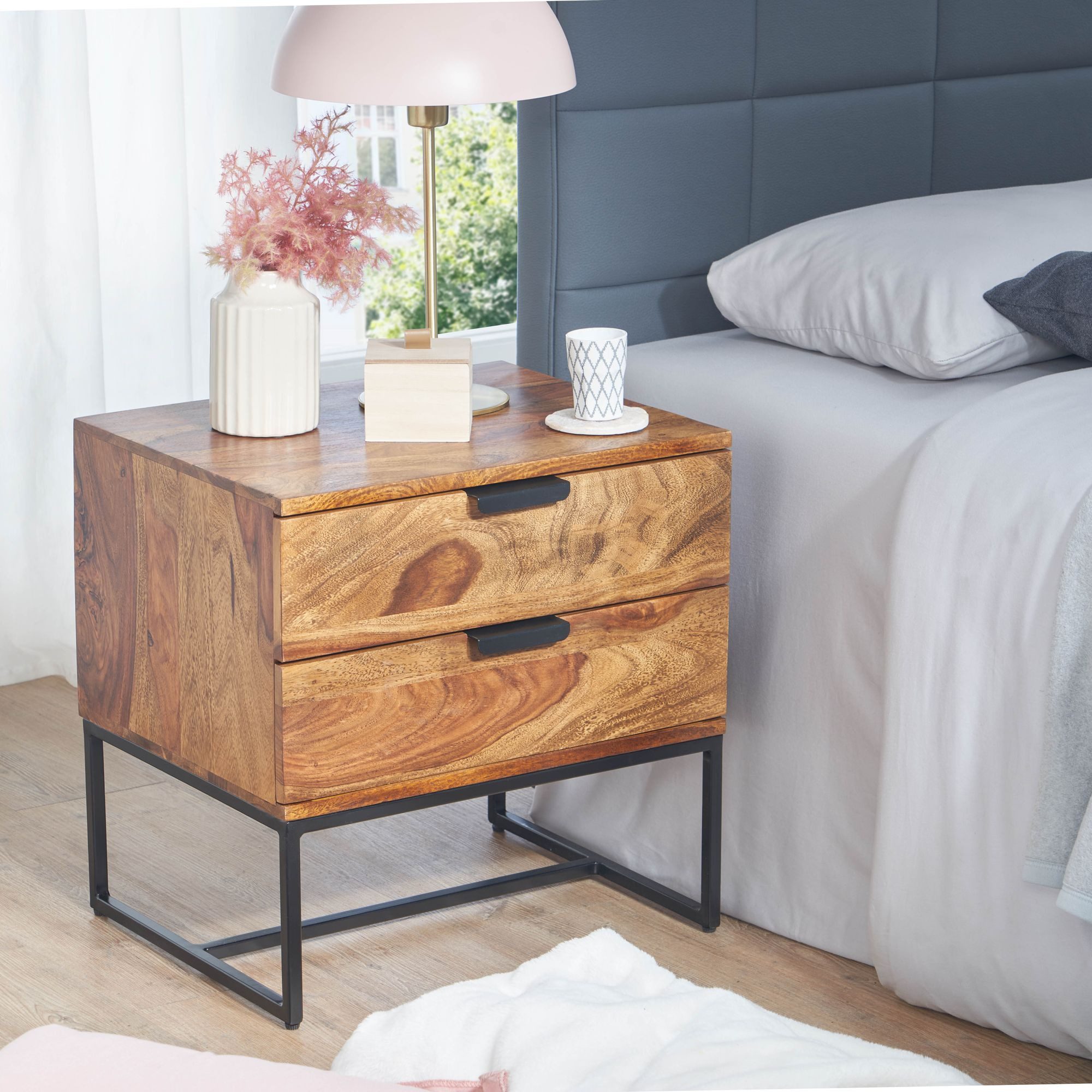 furnicato Nachttisch Nachtkästchen Massivholz Walnuss Finish 50x40x51 cm Braun, Herausnehmbare Schubladen Nachtschrank für dein Boxspringbett