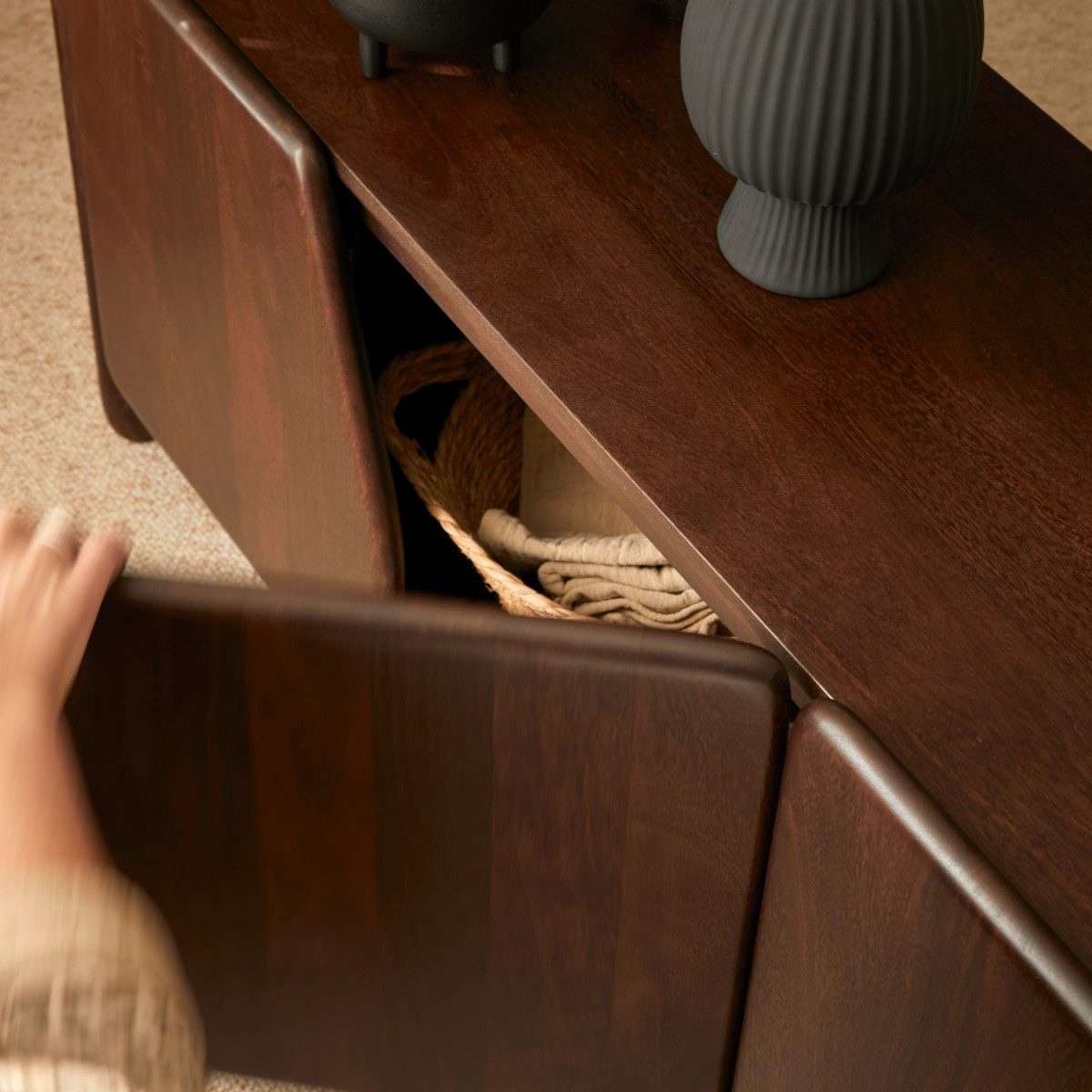 Tikamoon TV-Schrank TV-Schrank Noé aus massivem Mangoholz, 160 cm