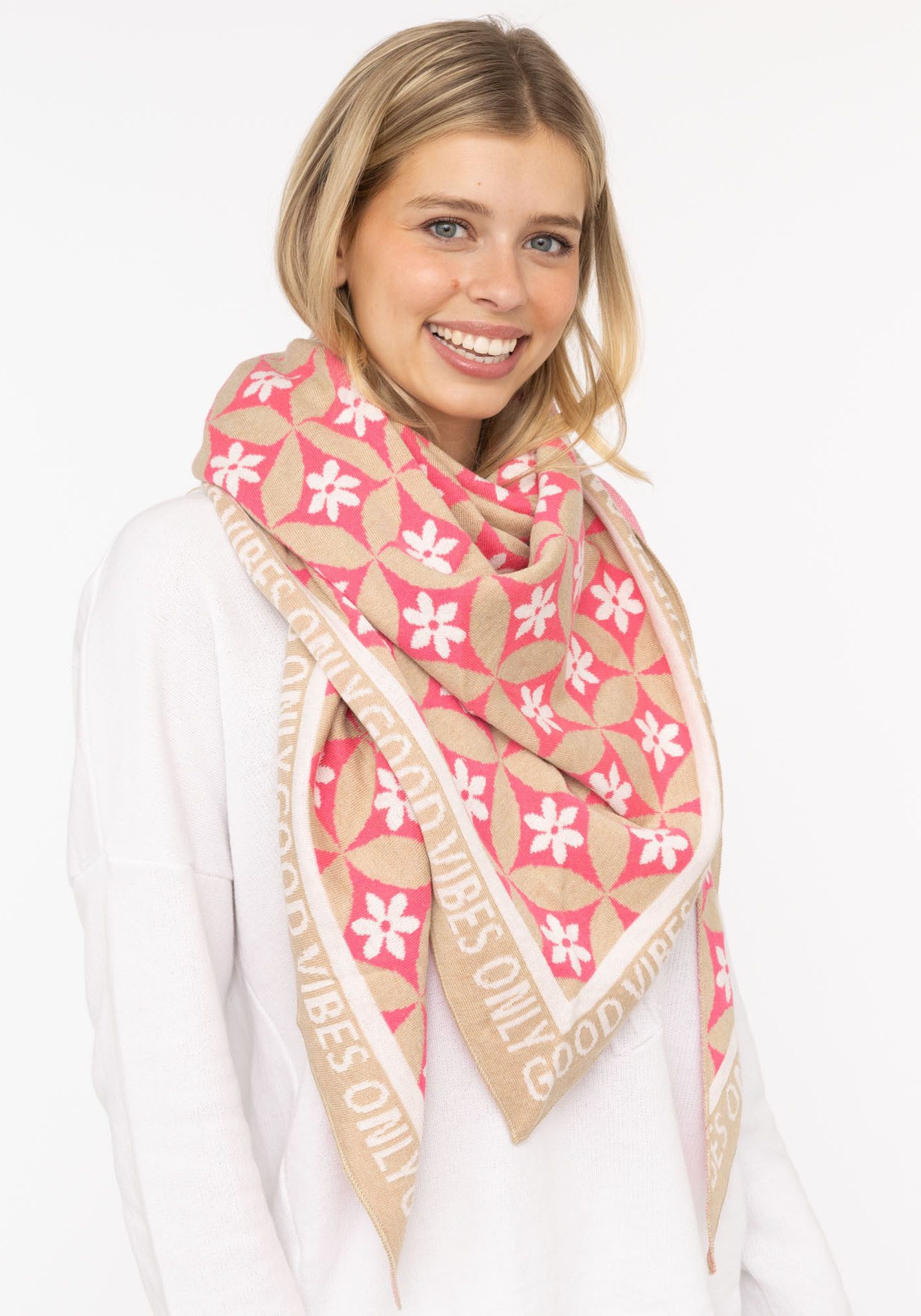 Zwillingsherz Dreieckstuch "Luxury Vibes", Feinstrick, Blumenmotiv, Stateme günstig online kaufen