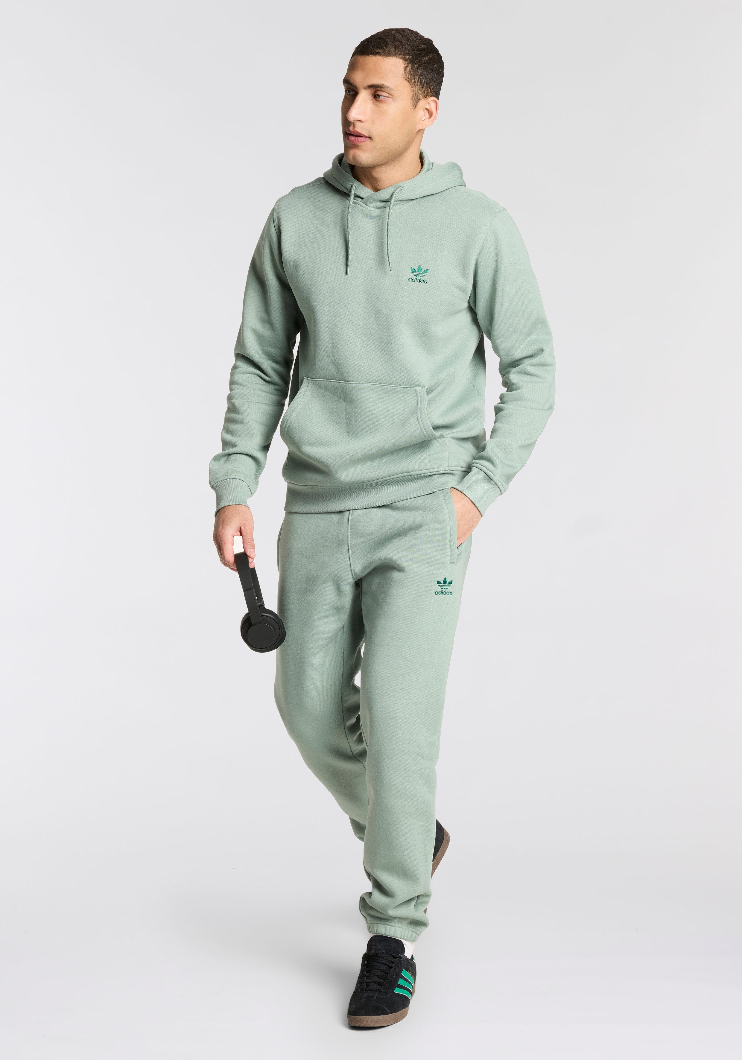 Zum Outfit 3
