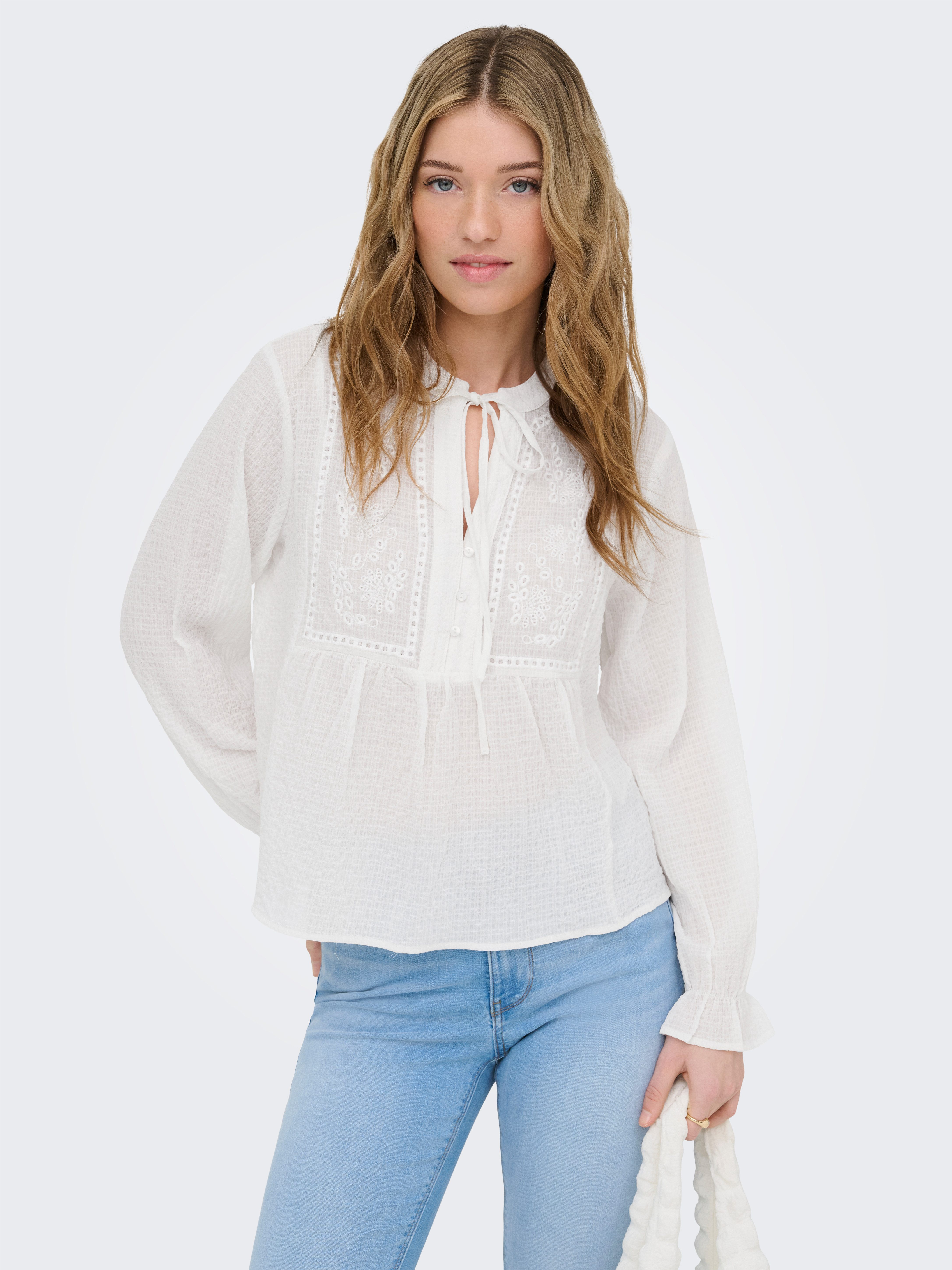 ONLY Langarmbluse ONLVICKY LIFE L/S EMB TOP WVN NOOS