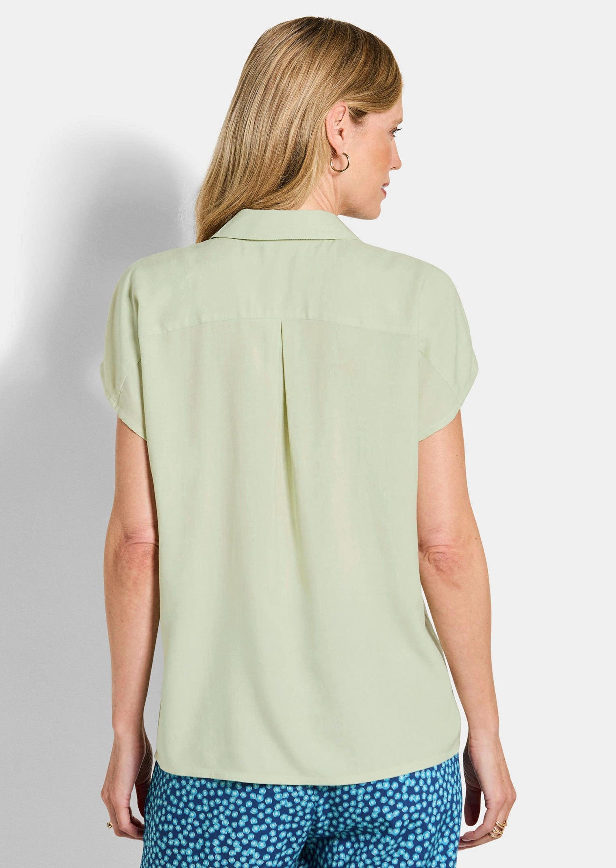 GOLDNER Kurzarmbluse Viskosebluse mit Hemdkragen Blusenshirt mit Knopfleiste, Kellerfalte und Viertelarm
