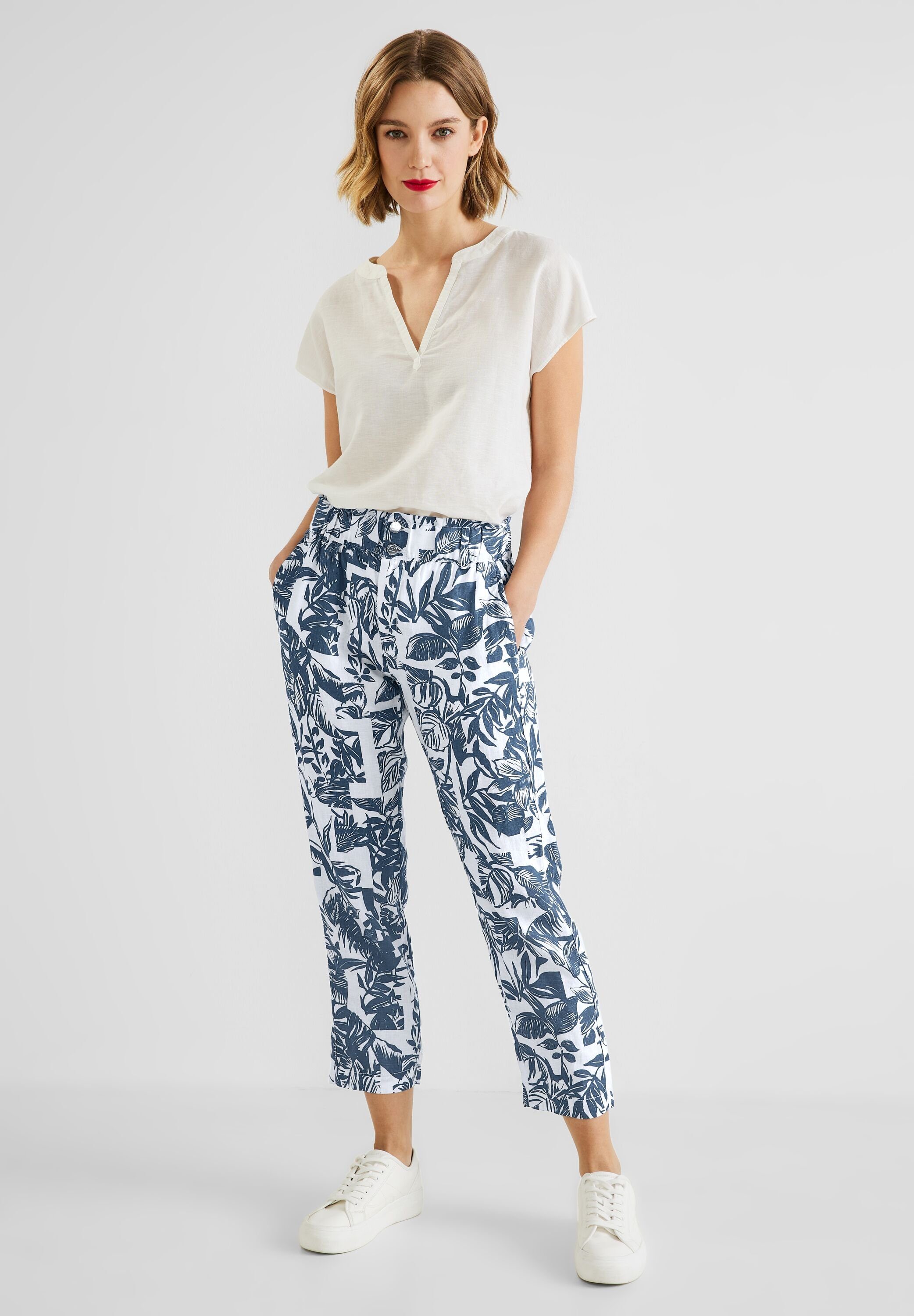 STREET ONE Stoffhose mit blue muted allover Blumenprint splash