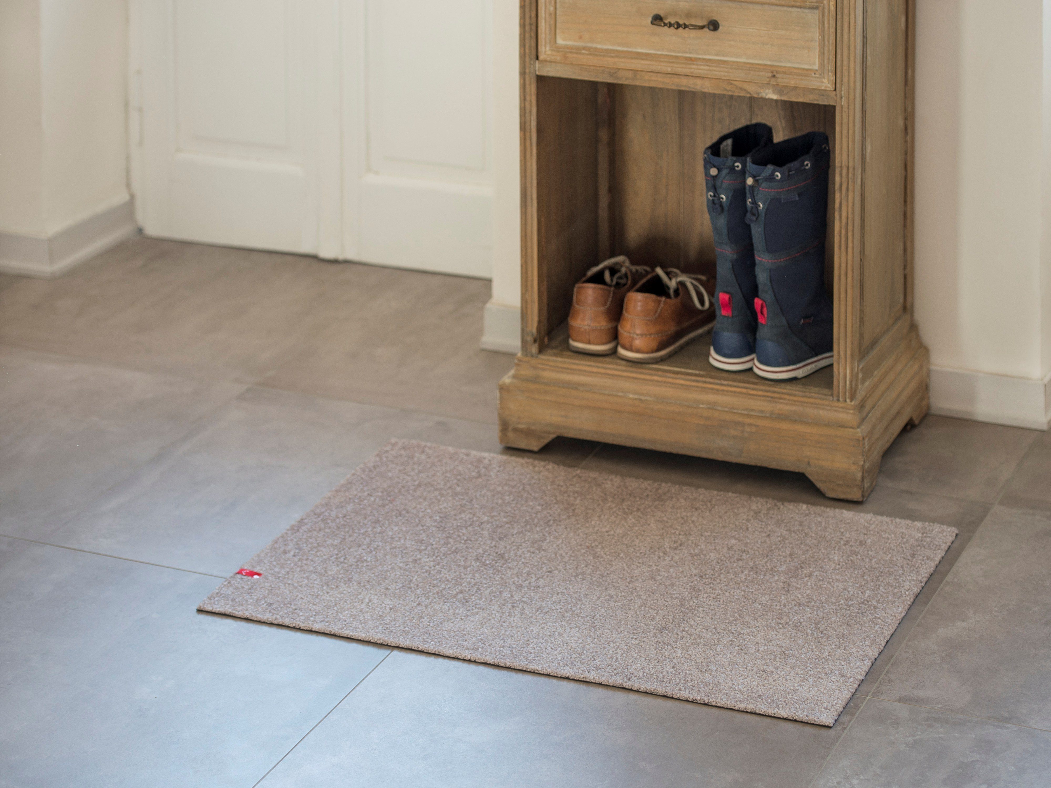 Keilbach Designprodukte Fußmatte Bravo 87x57x0,9cm, rechteckig, Höhe: 9 mm, rutschsicher, dichtgewoben, UV-beständige Faser