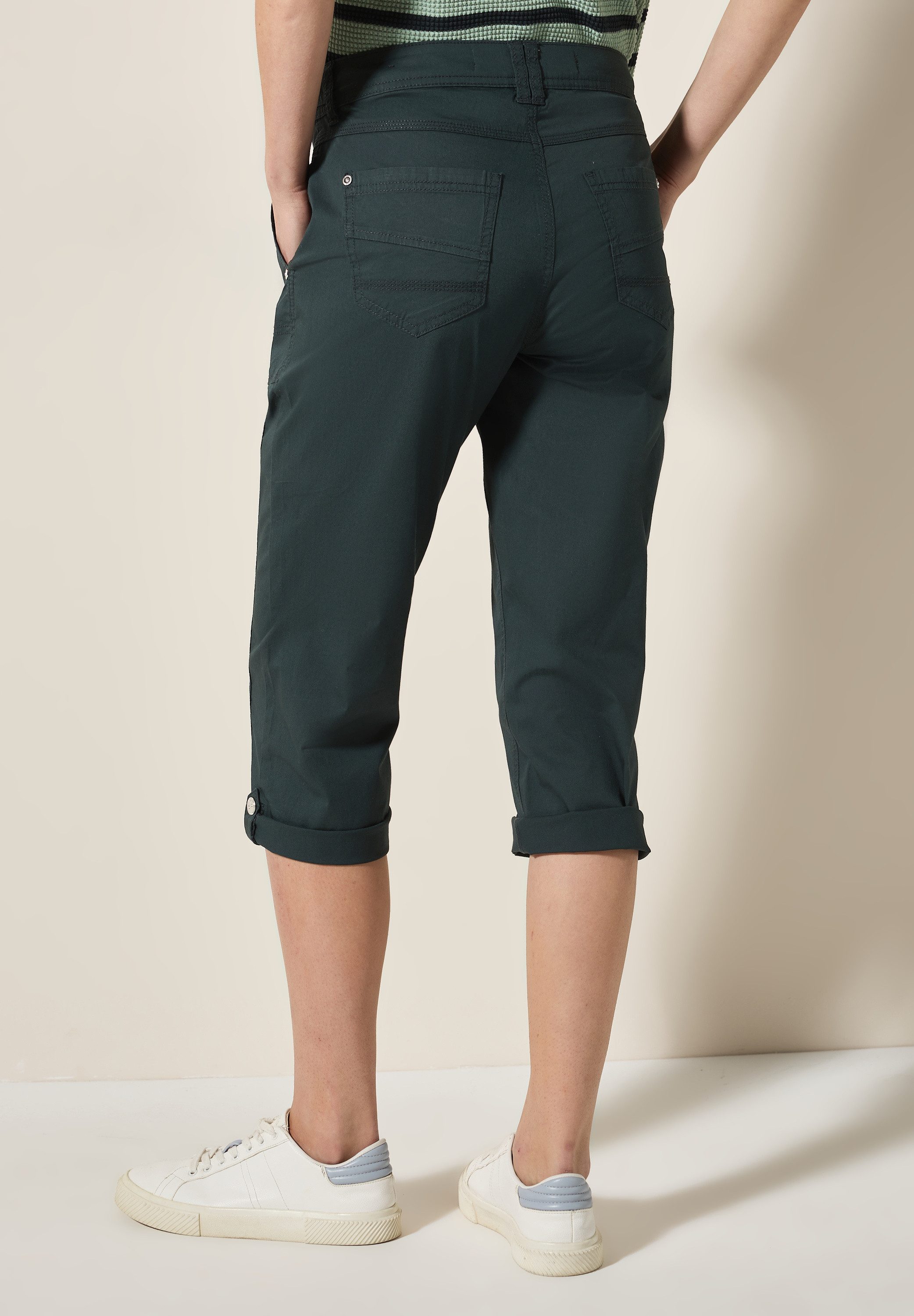 CECIL Caprihose Style New York Sommerhose mit Knopfdetails am Bund günstig online kaufen