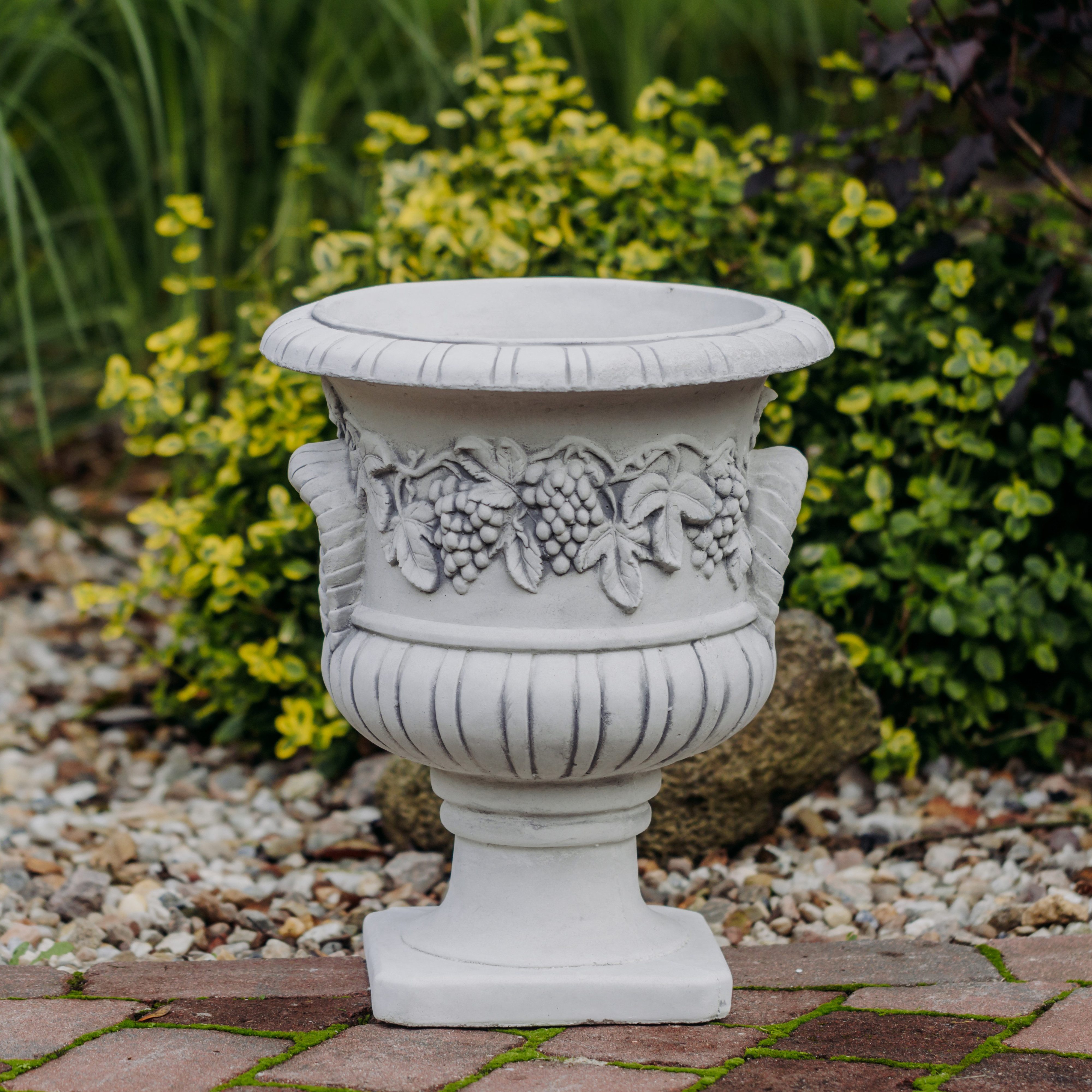 gartendekoparadies.de Pflanzkübel Blumengefäß mit Weintrauben Pflanzgefäß, H. 50 cm, 15 Liter, 33 kg, Frostsicher