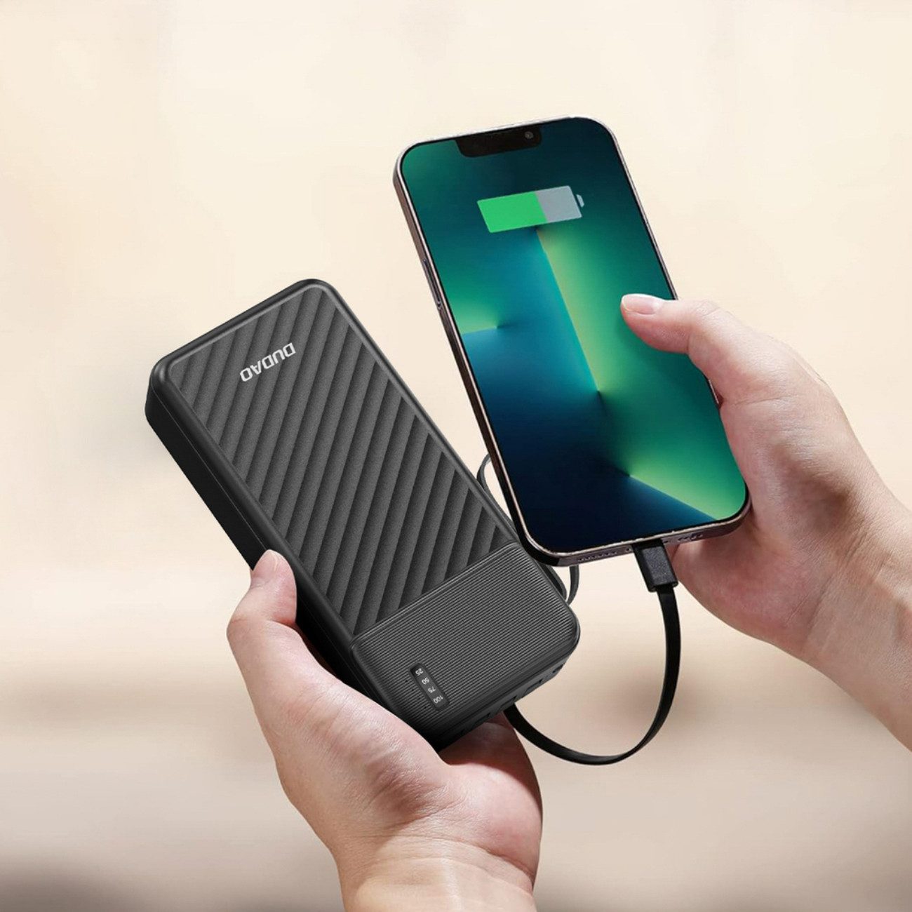 Dudao K11 Max Powerbank 30000 mAh (5 V), Powerbank mit 4 Kabeln, LED-Licht und Ständer
