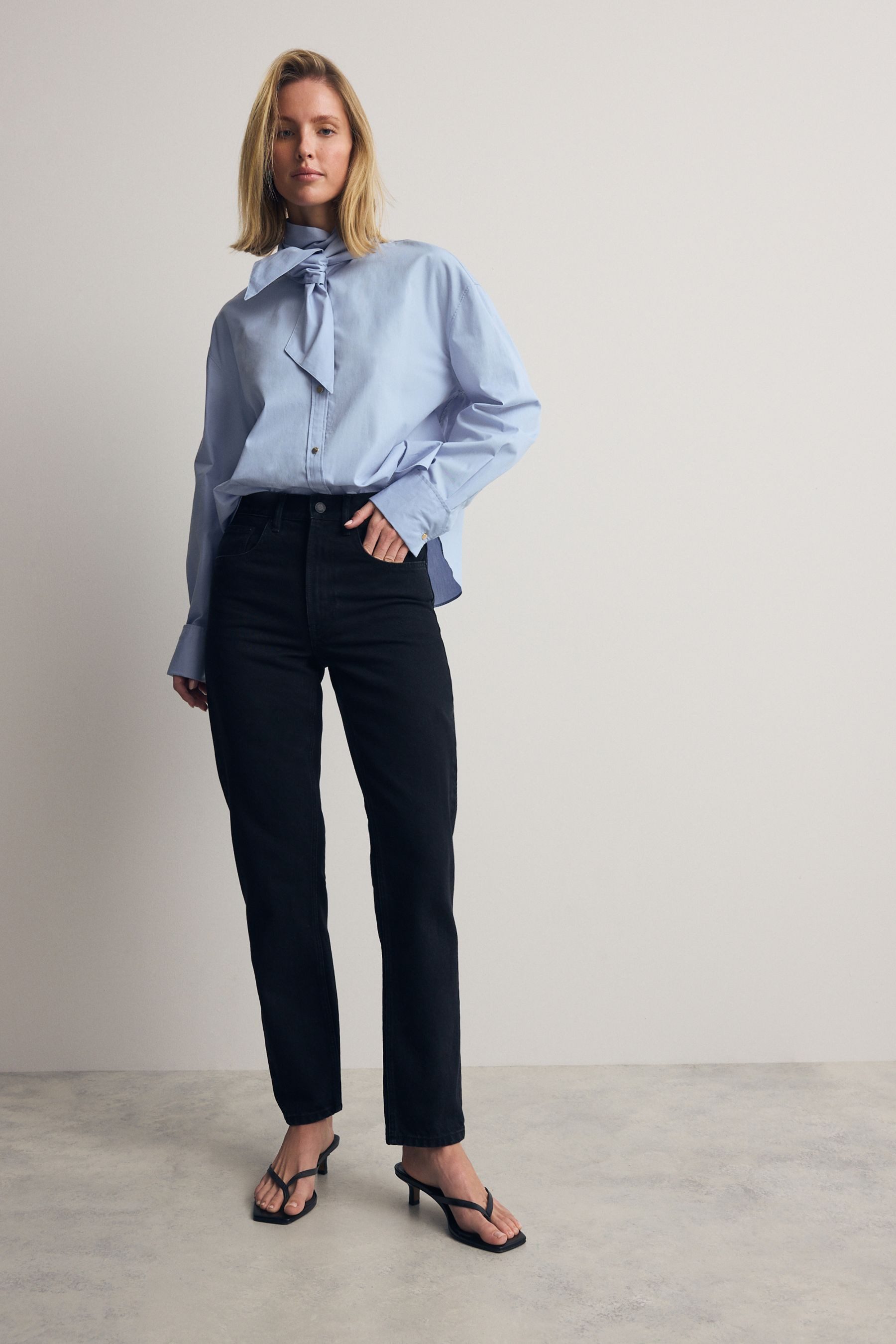Next Straight-Jeans Column Mom-Jeans aus 100 % Baumwolle (1-tlg)