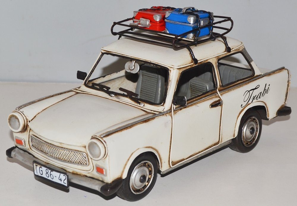 Modellauto Blechauto Modellauto Oldtimer Trabant Trabi mit Dachgepäck L 28 cm