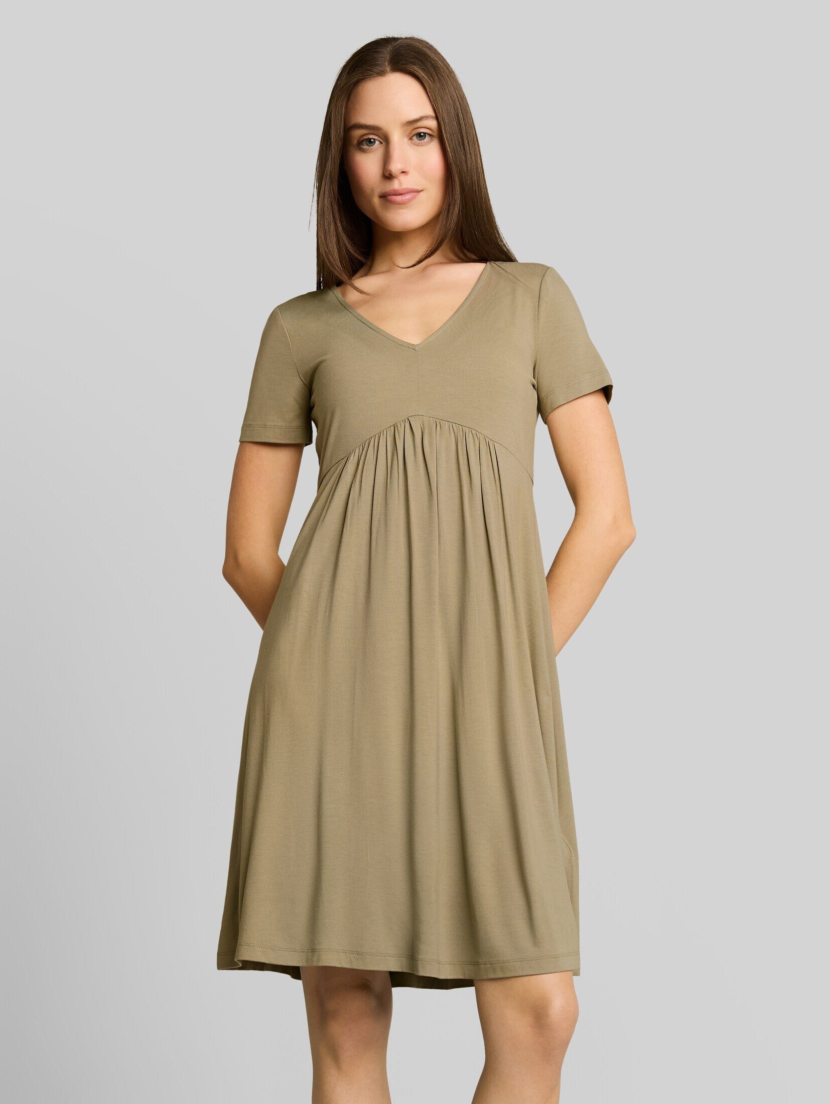 TOM TAILOR Sommerkleid Kleider & Jumpsuits Jerseykleid mit V-Ausschnitt
