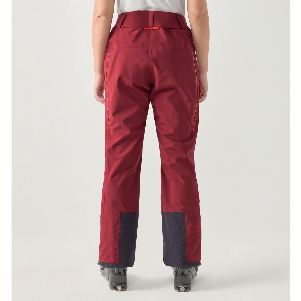 Haglöfs Skihose Alper Proof Pant Women Robuste und wetterfeste Damenhose für vielseitige Outdoor-Abenteuer