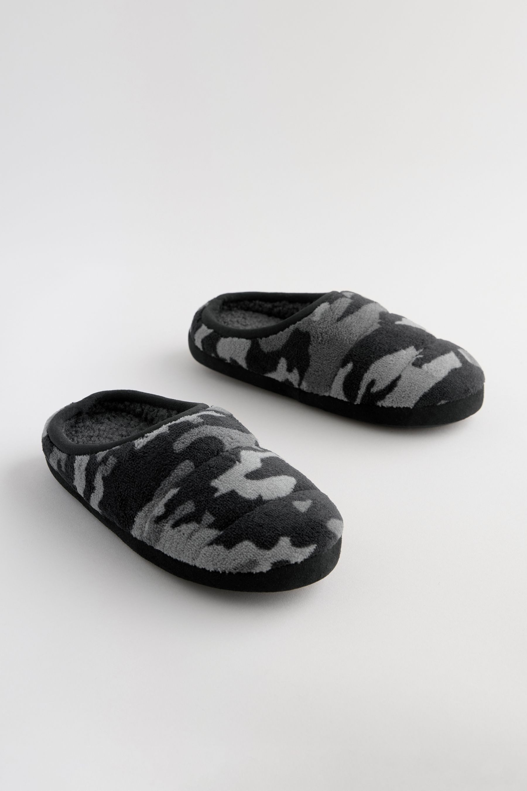 Next Pantolette mit warmem Futter Hausschuh (1-tlg)