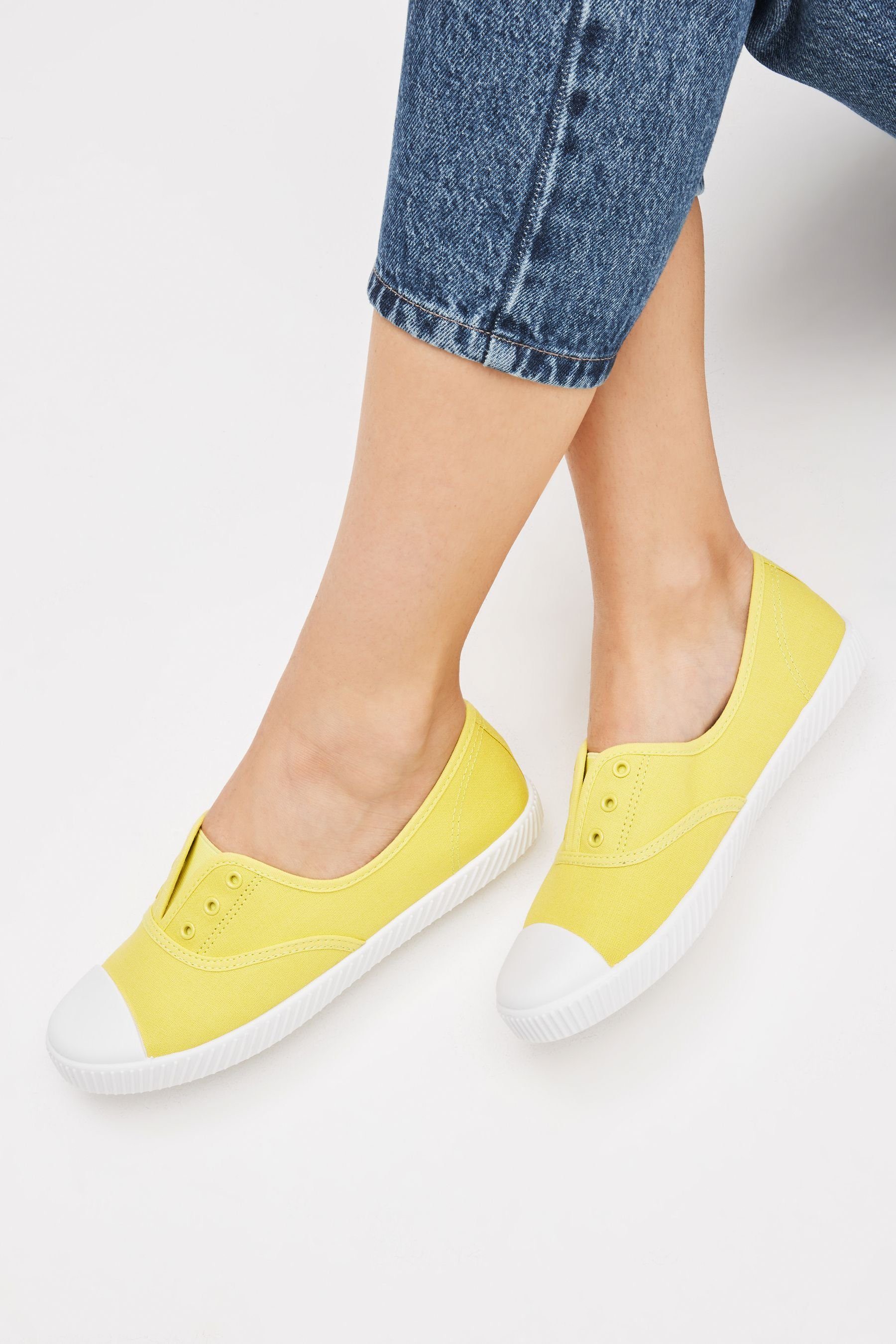 Next Lochmuster Schuhe mit Green Lime Sneaker Slip-On (1-tlg)