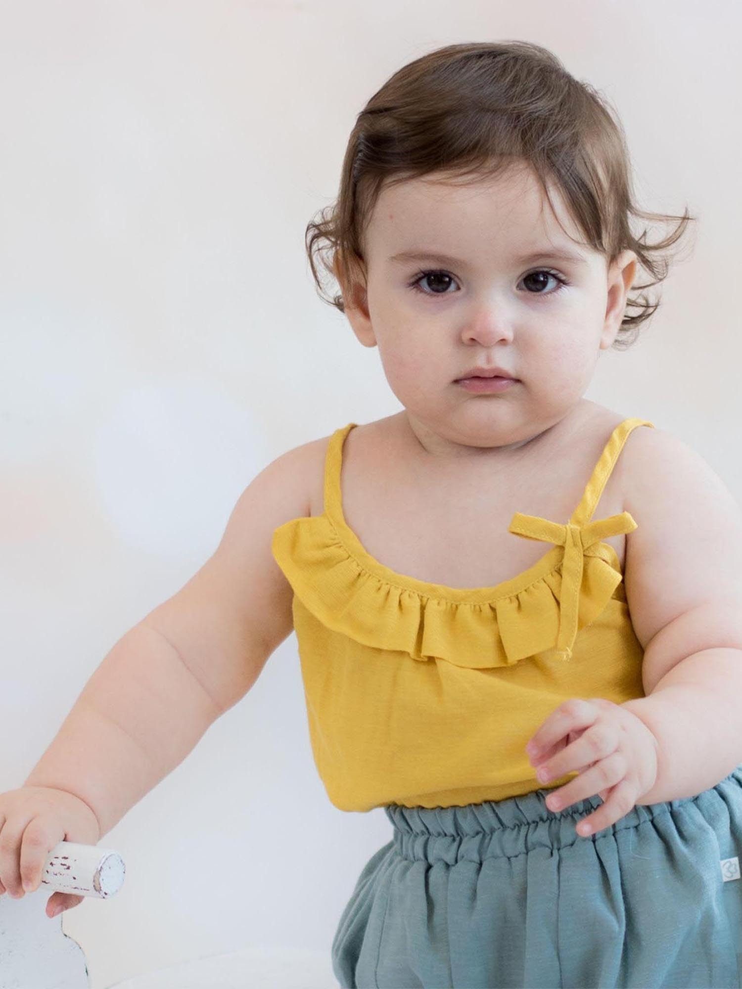 Kurzarmbody Leichter Baby Body mit Rüschen, Bio-Baumwolle Hanf