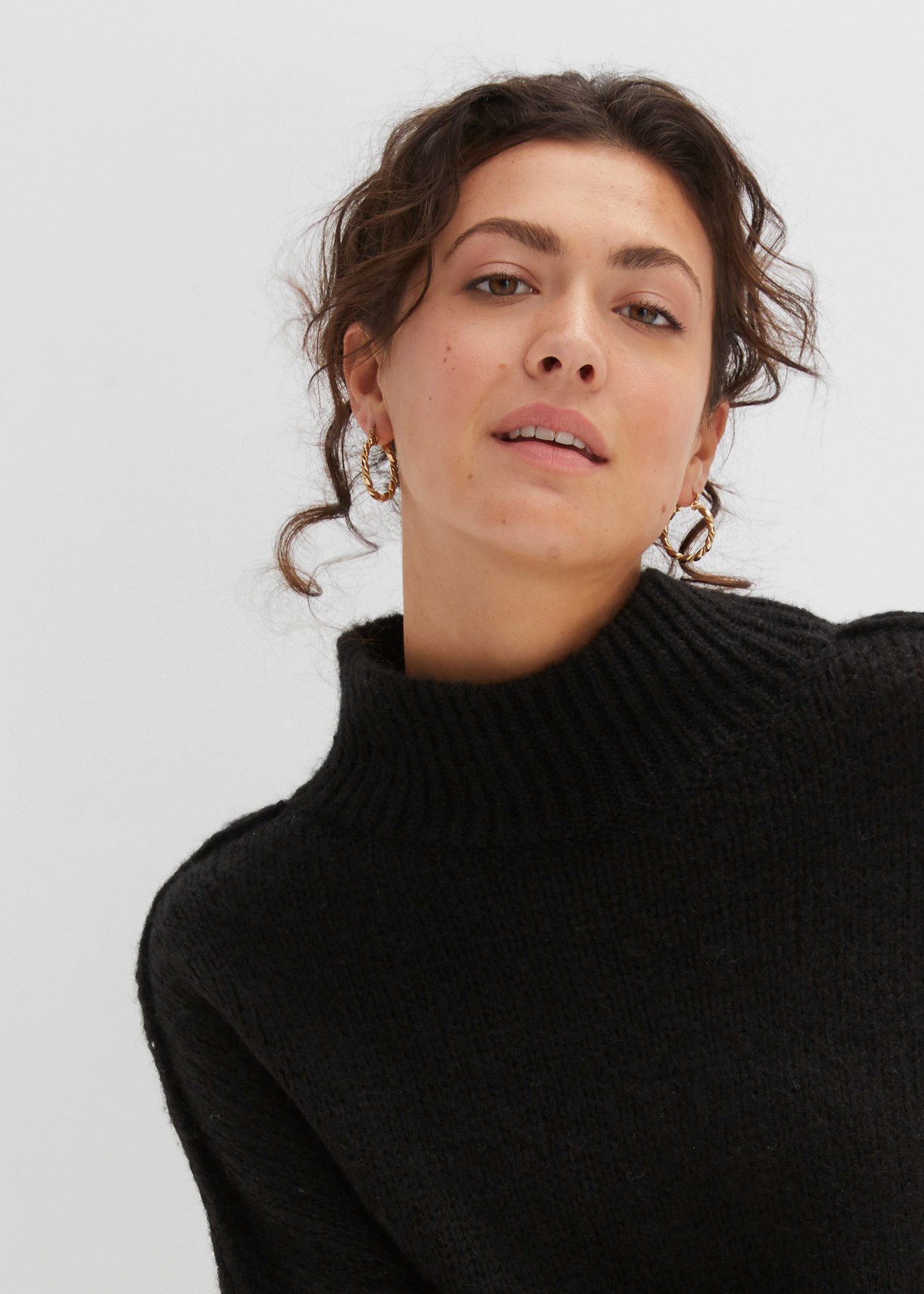 bonprix Strickpullover mit Wollanteil, mit Stehkragen, oversized, markante Nähte