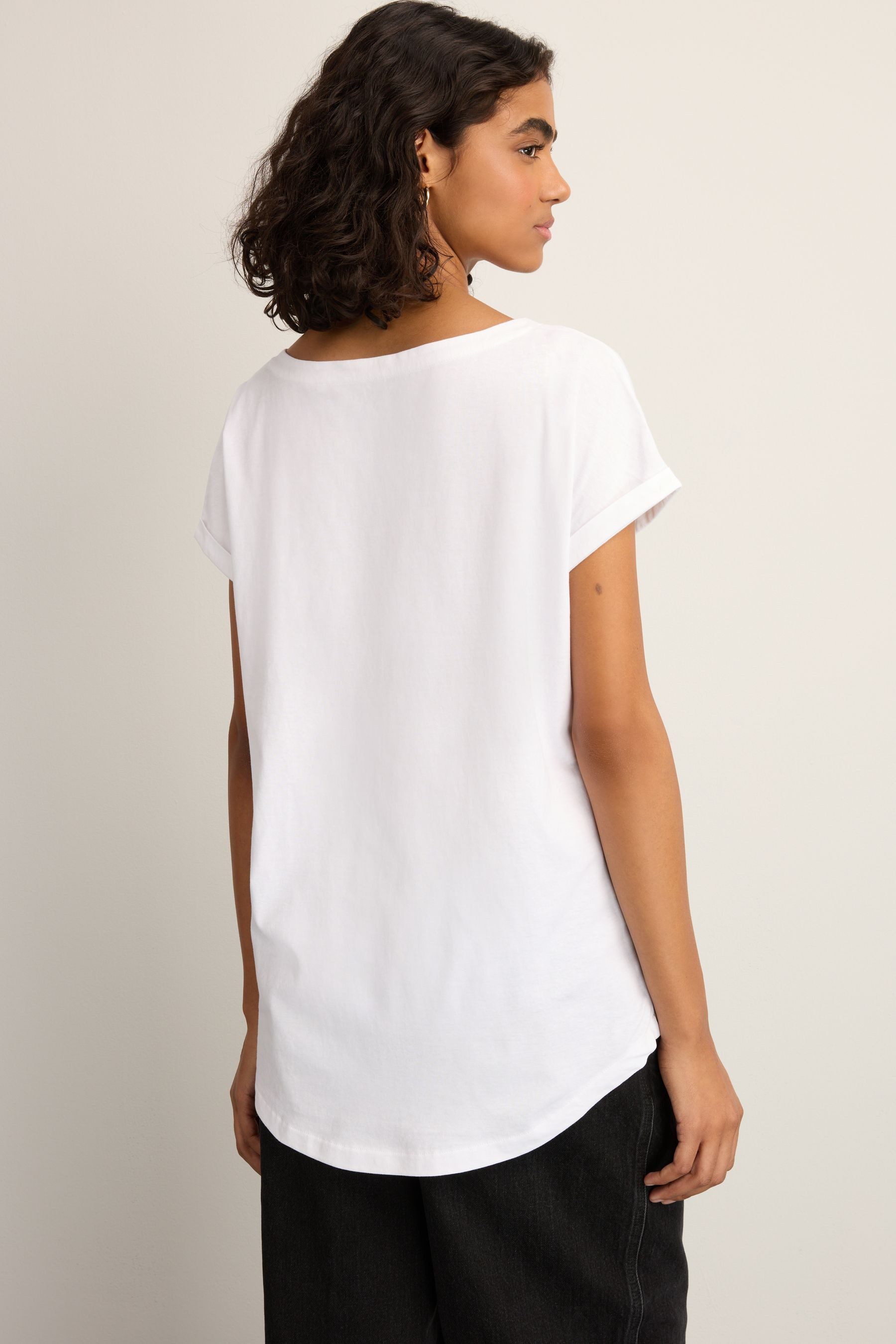 Next T-Shirt 7er-Pack T-Shirts mit überschnittenen Schultern (7-tlg)