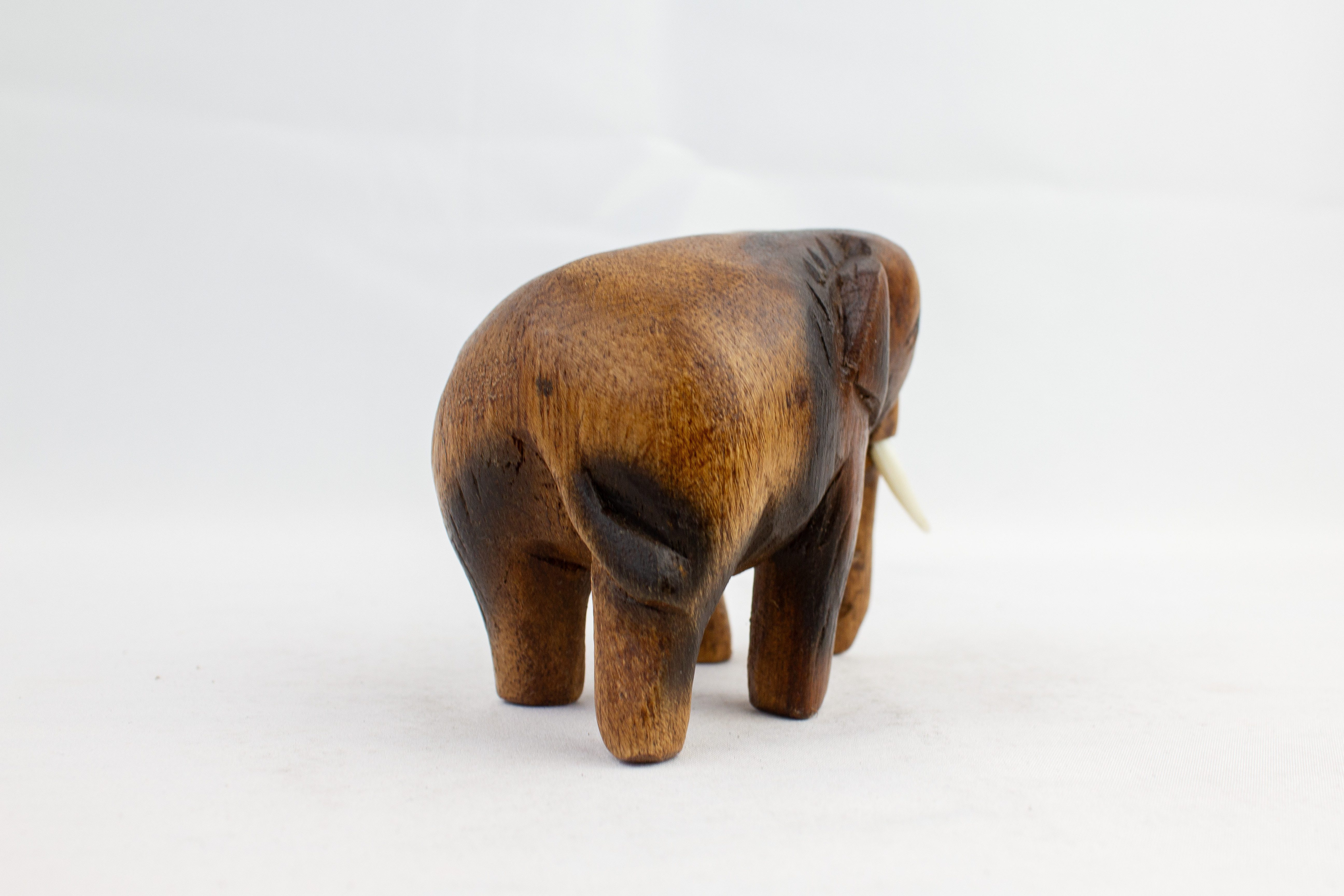 WORU Tierfigur Elefant Holzfigur laufend – Deko aus Holz, braun, 6 Größen – Bild 4 von 5