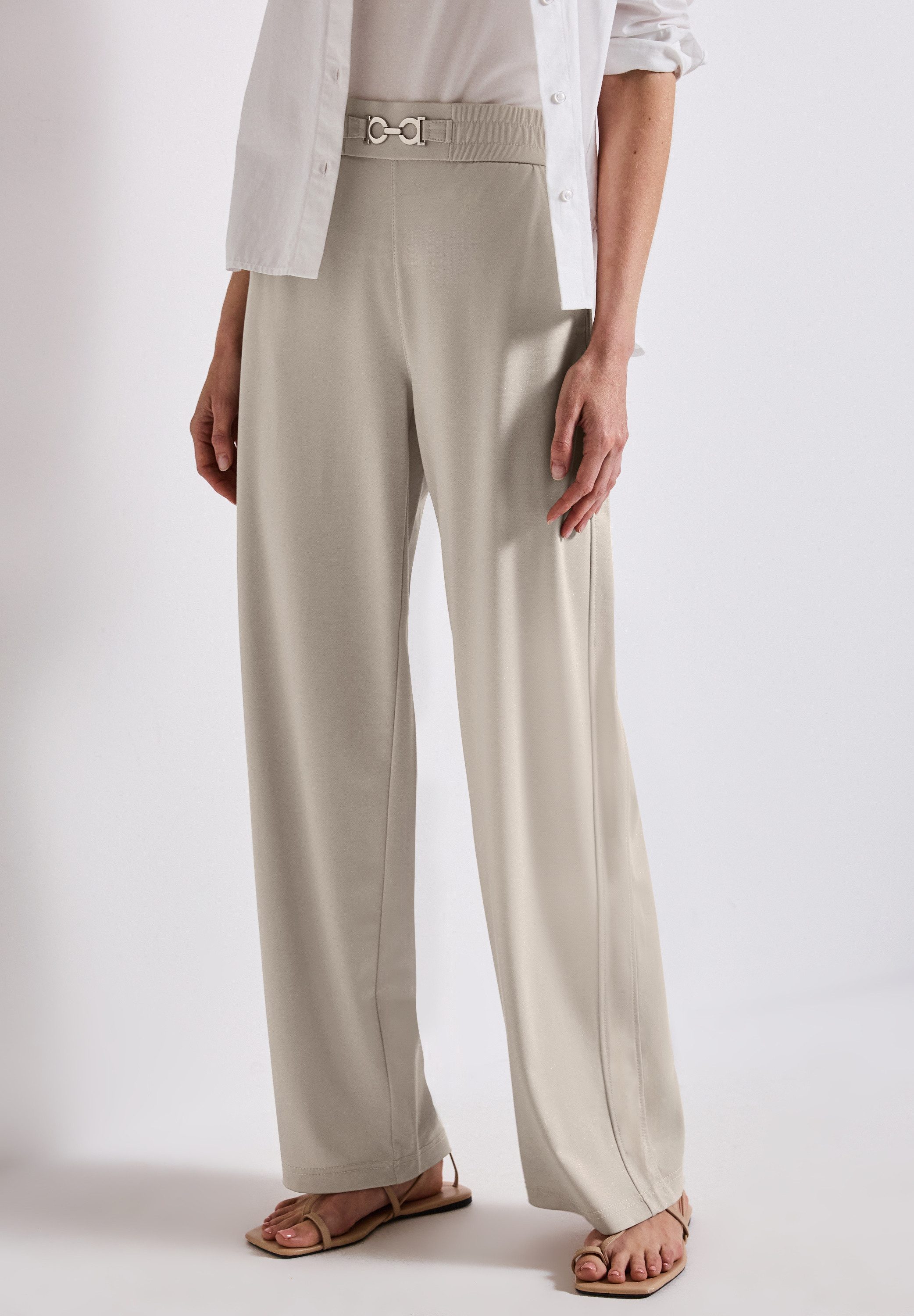 STREET ONE Stoffhose Sommerhose mit schimmerndem Schnallendetail und weitem günstig online kaufen
