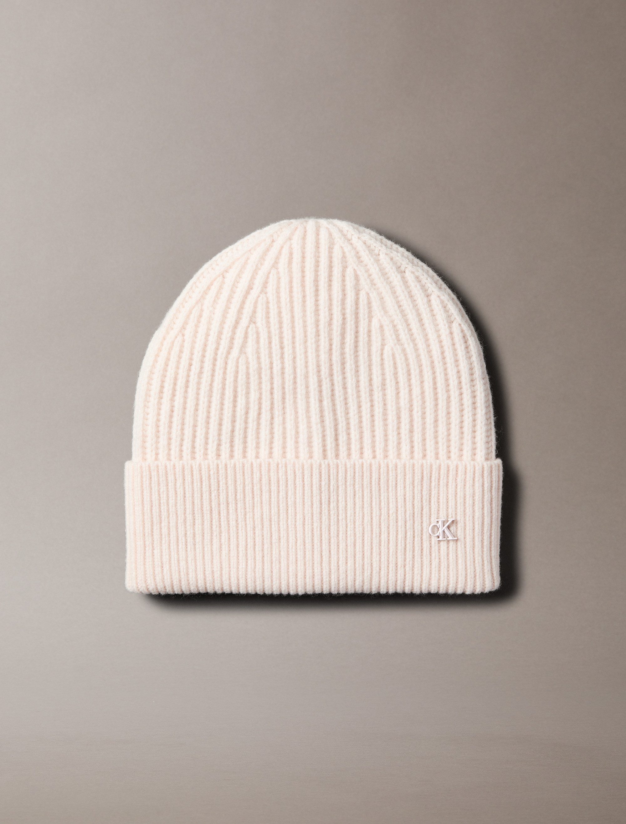 Calvin Klein Strickmütze CK METAL WOOL BEANIE aus weicher Wollmischung günstig online kaufen
