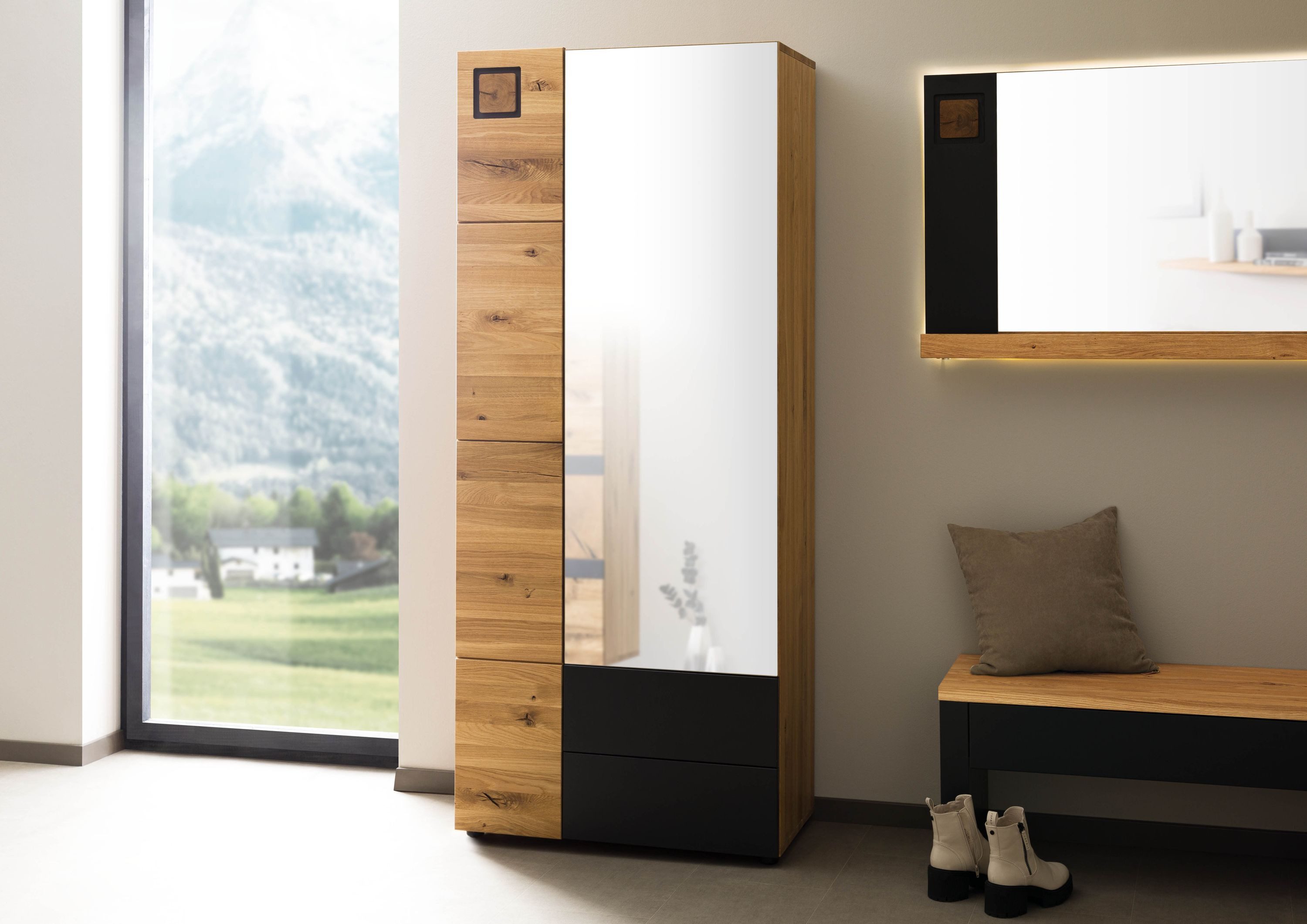Massivmoebel24 Garderobenschrank KITZBÜHEL (mit Spiegel Wildeiche 82x44x196 natur lackiert / geölt KITZBÜHEL #136) mit Spiegel Wildeiche 82x44x196 natur lackiert / geölt KITZBÜHEL #136
