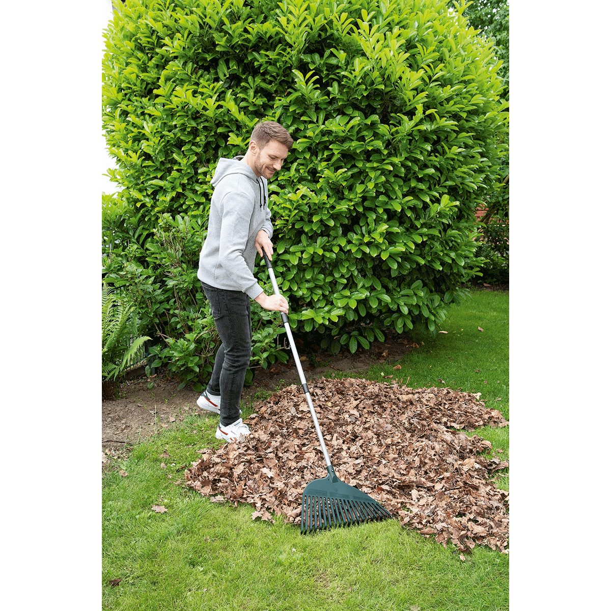 Maximex Gartenrechen Maximex Flexibler Rechen inkl. Teleskopstiel - Heugabel mit untersc