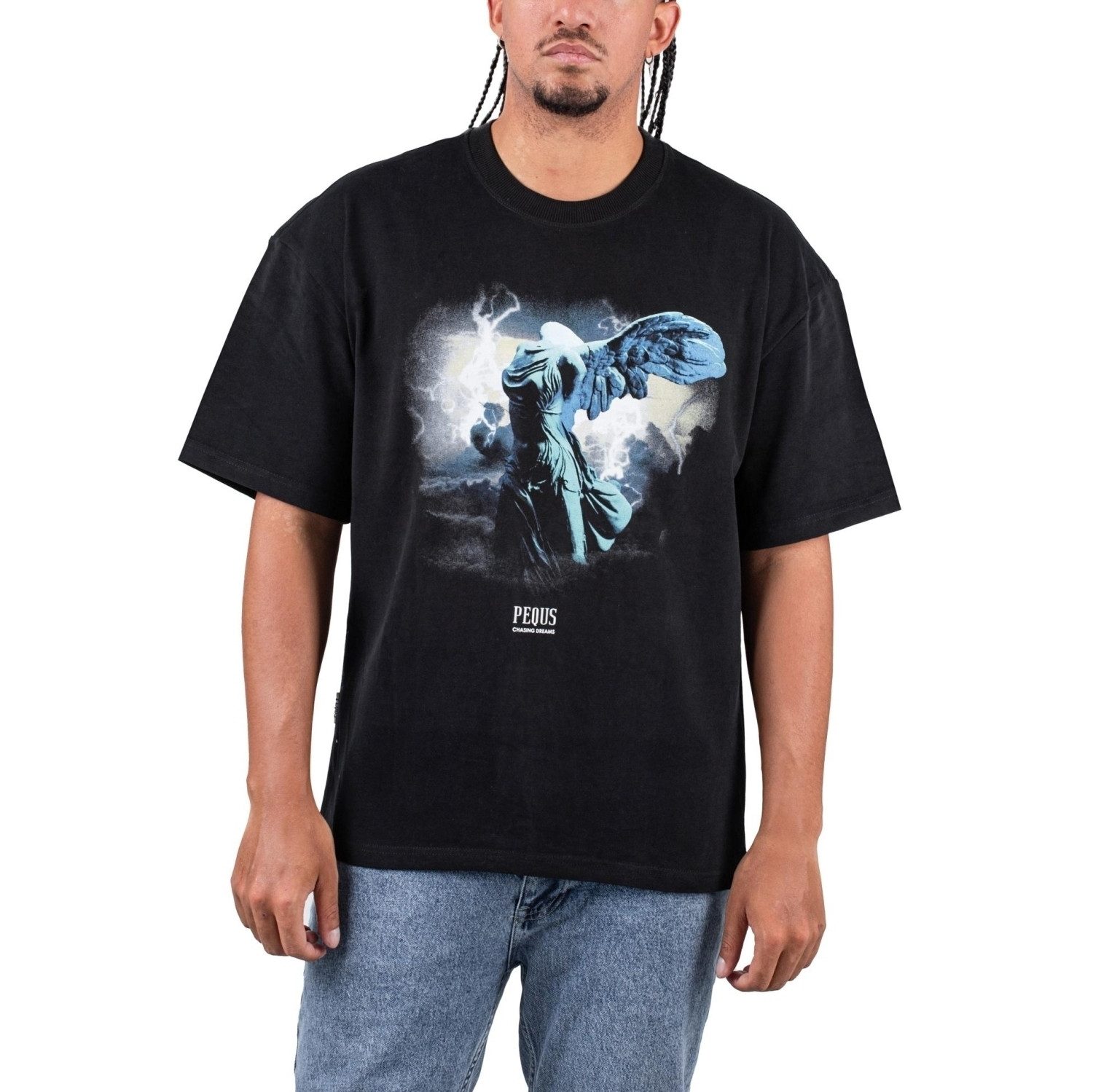 PEQUS T-Shirt Pequs Chasing Dreams Graphic Tee
