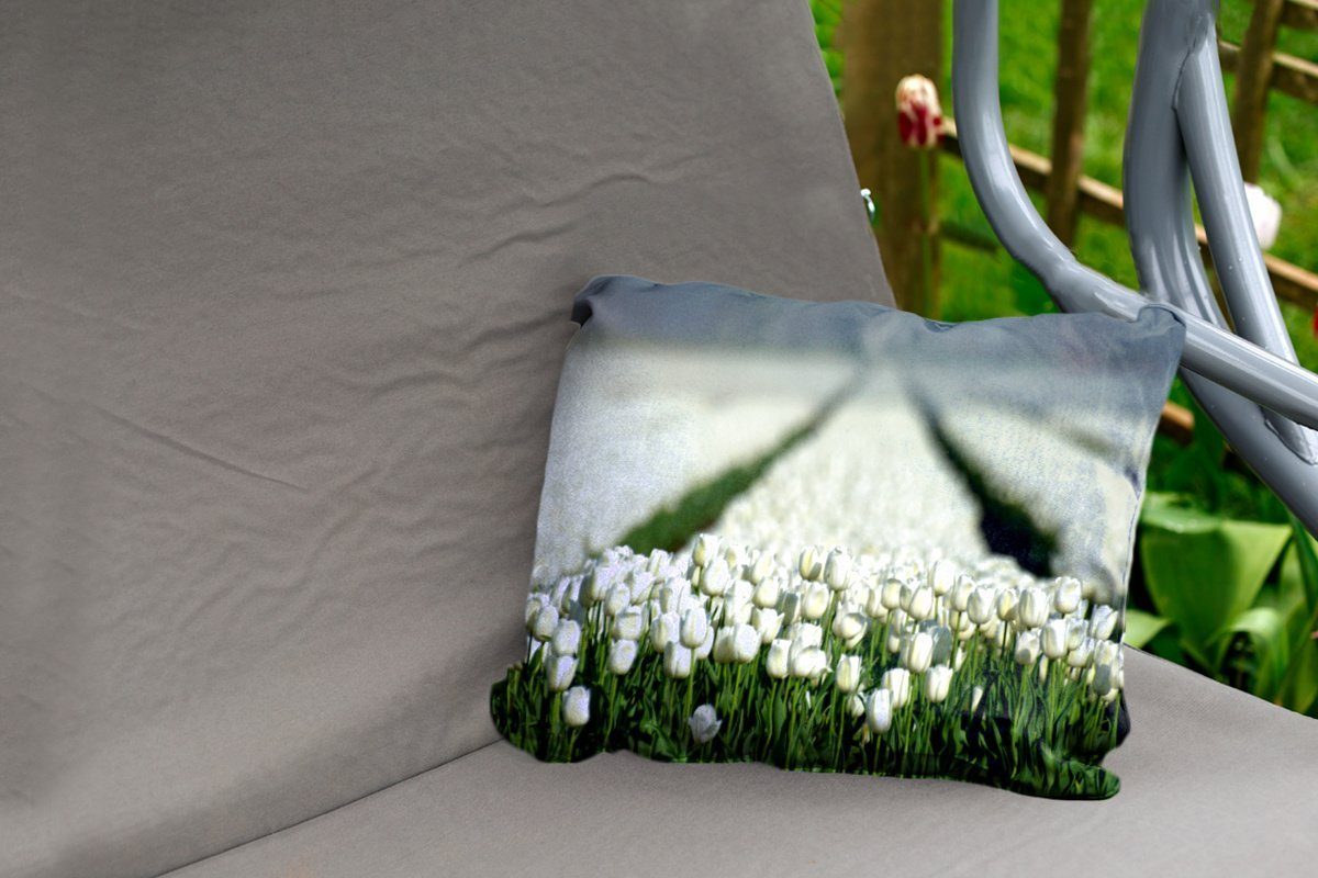 Kissenhülle Polyester, weißer Dekokissen voller eines Feldes Tulpen, Outdoor-Dekorationskissen, MuchoWow Nahaufnahme Dekokissenbezug,