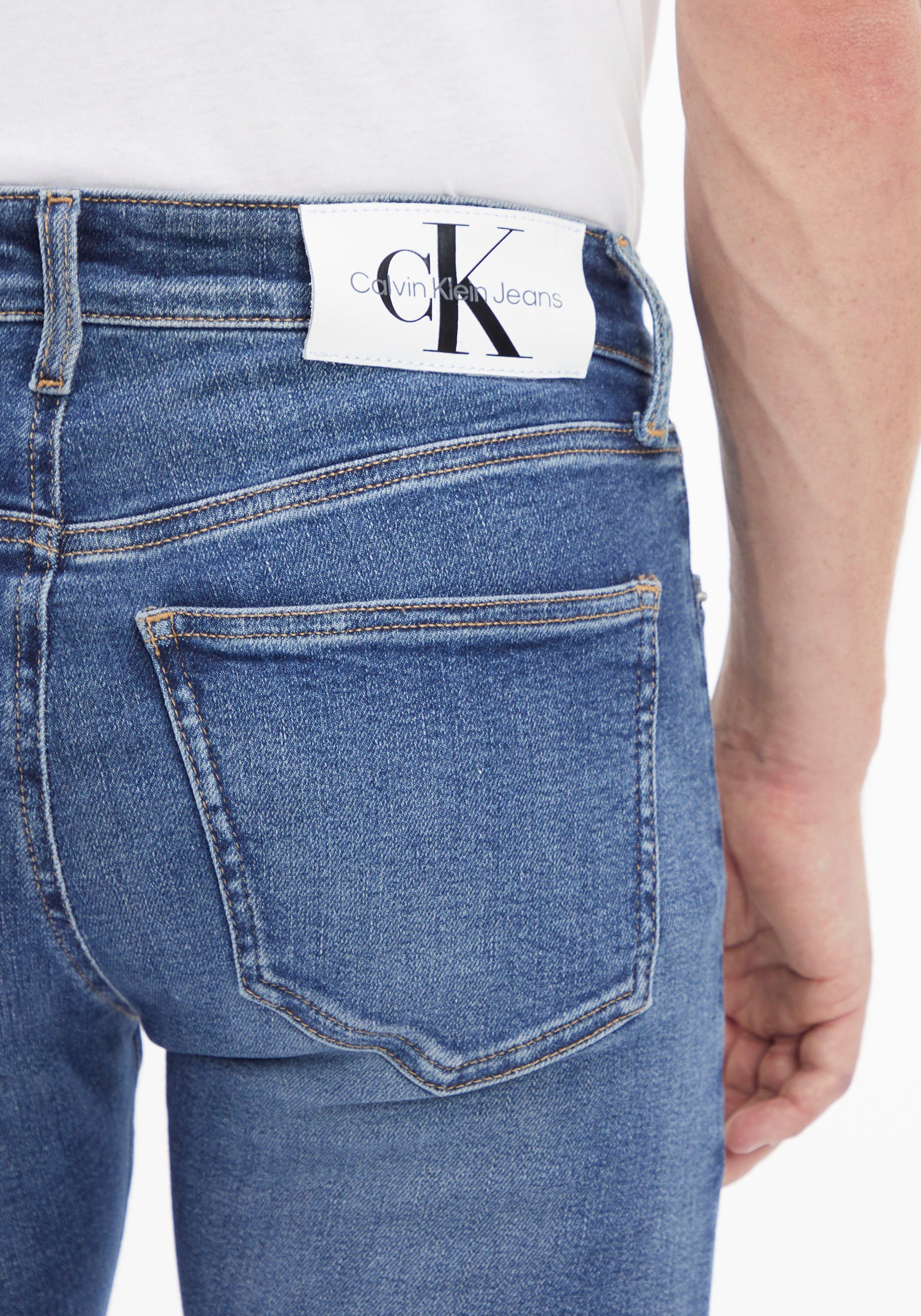 Calvin Klein Jeans Skinny-fit-Jeans 5-Pocket-Stil Denim im Dark