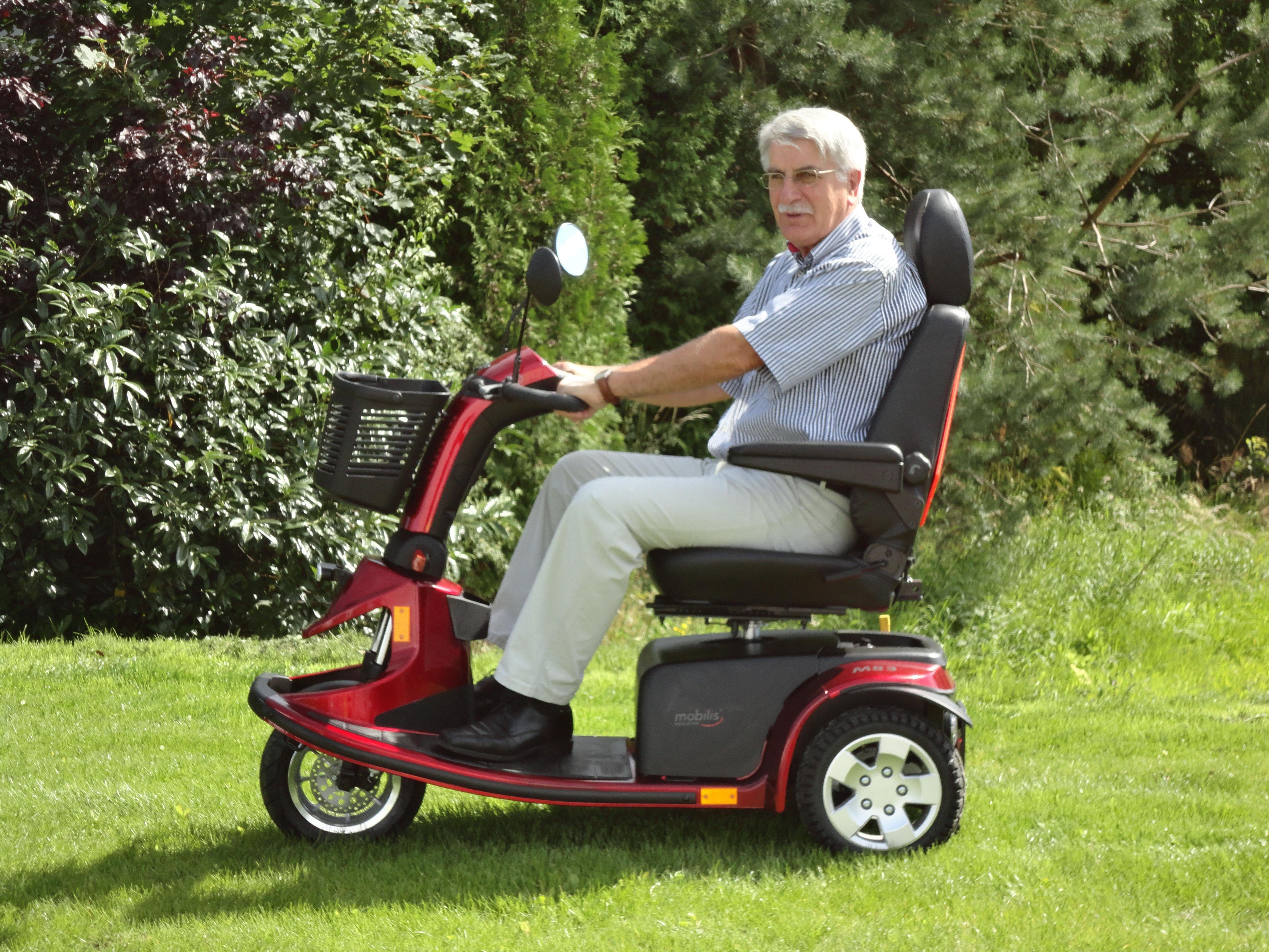 mobilis electric mobility scooter M83, agile, fast and comfortable, 900 W, 15 km/h, (basket), 3-wheel, 15 km/h, suspension, cornering reduction, LCD display