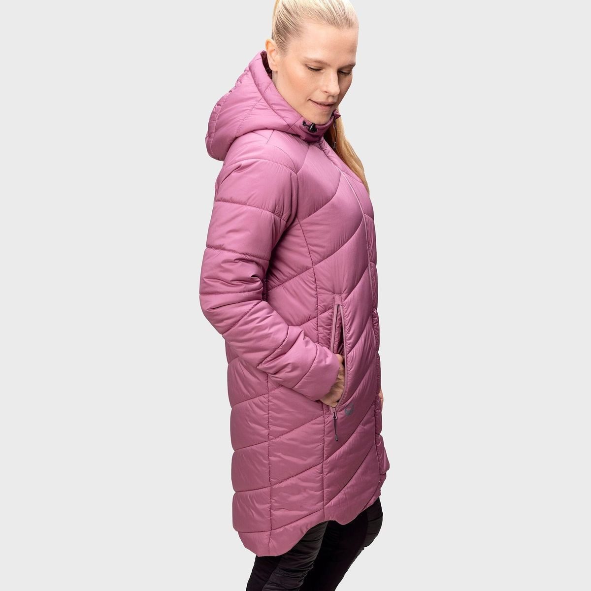 HALTI Outdoorjacke Komu Long W Thermal Jacket Leichte Damenjacke mit innovativer Isolierung, ideal für urbane