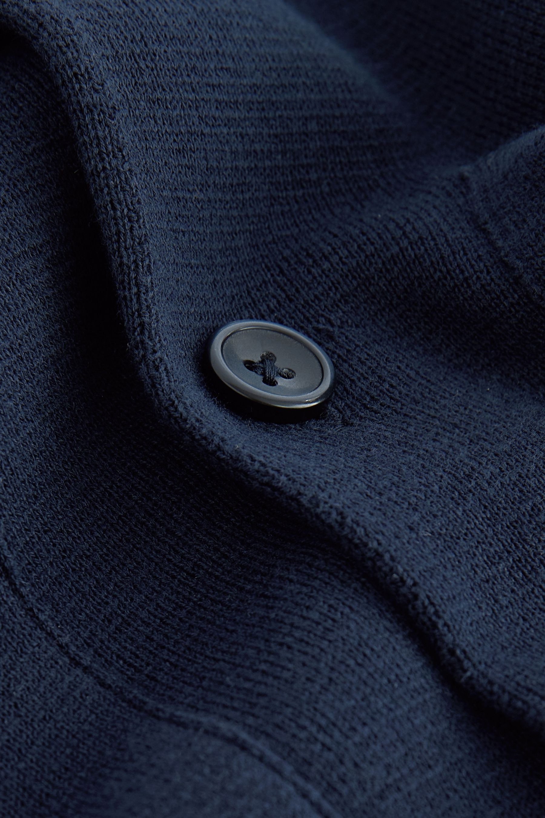 Next Strickjacke Relaxed Fit Hemdjacke aus 100 % Baumwollstrick (1-tlg)