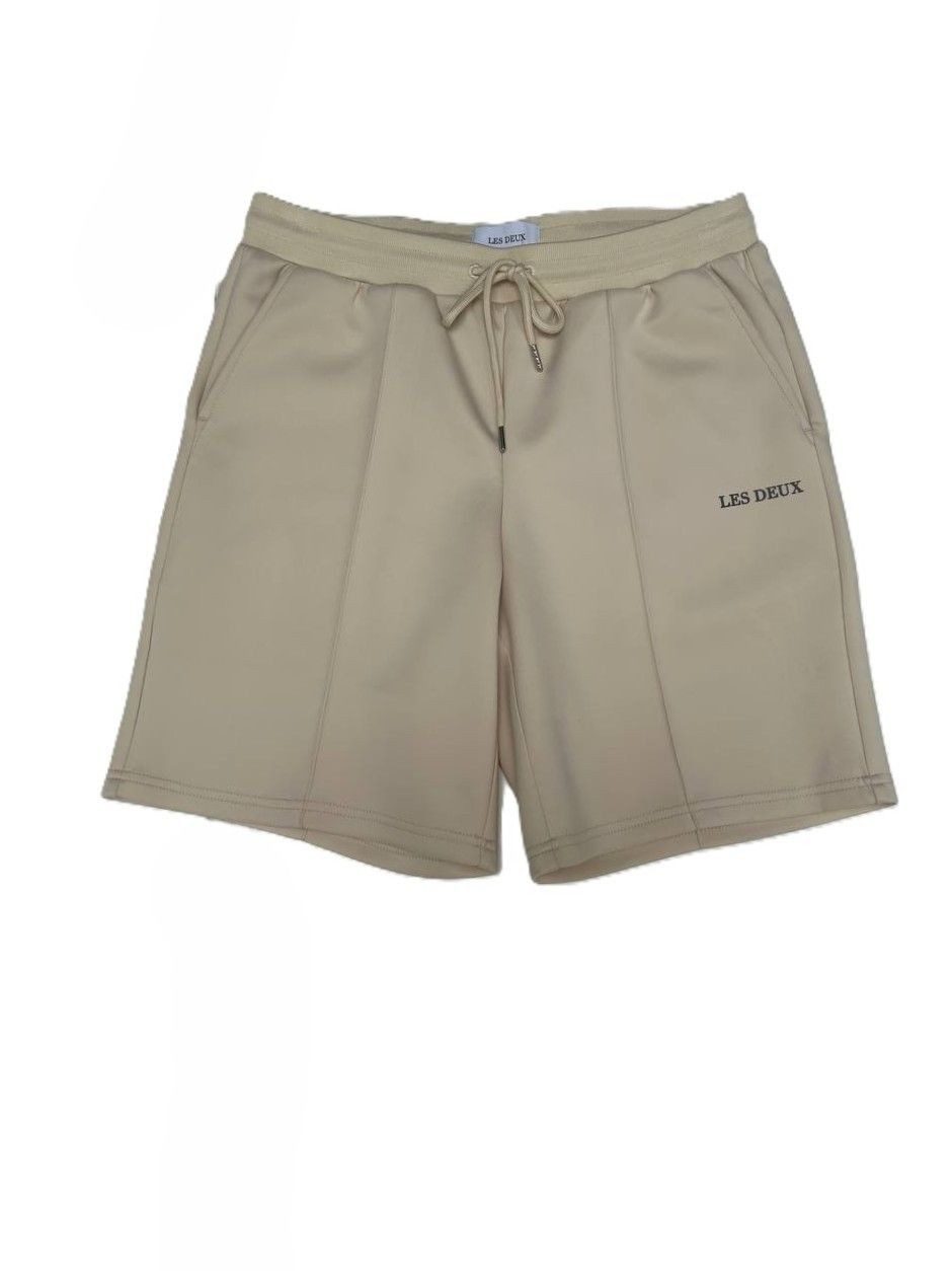 Les Deux Shorts
