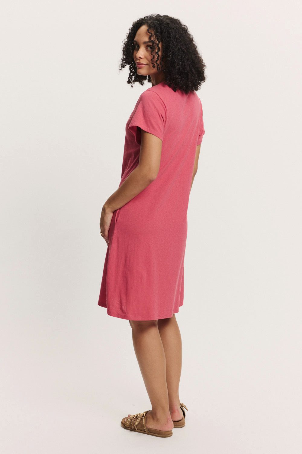 Tranquillo Sommerkleid Jerseykleid Inoaa aus Biobaumwolle und Leinen Nachhaltiger Leinen-Baumwoll-Mix mit Relaxed Fit