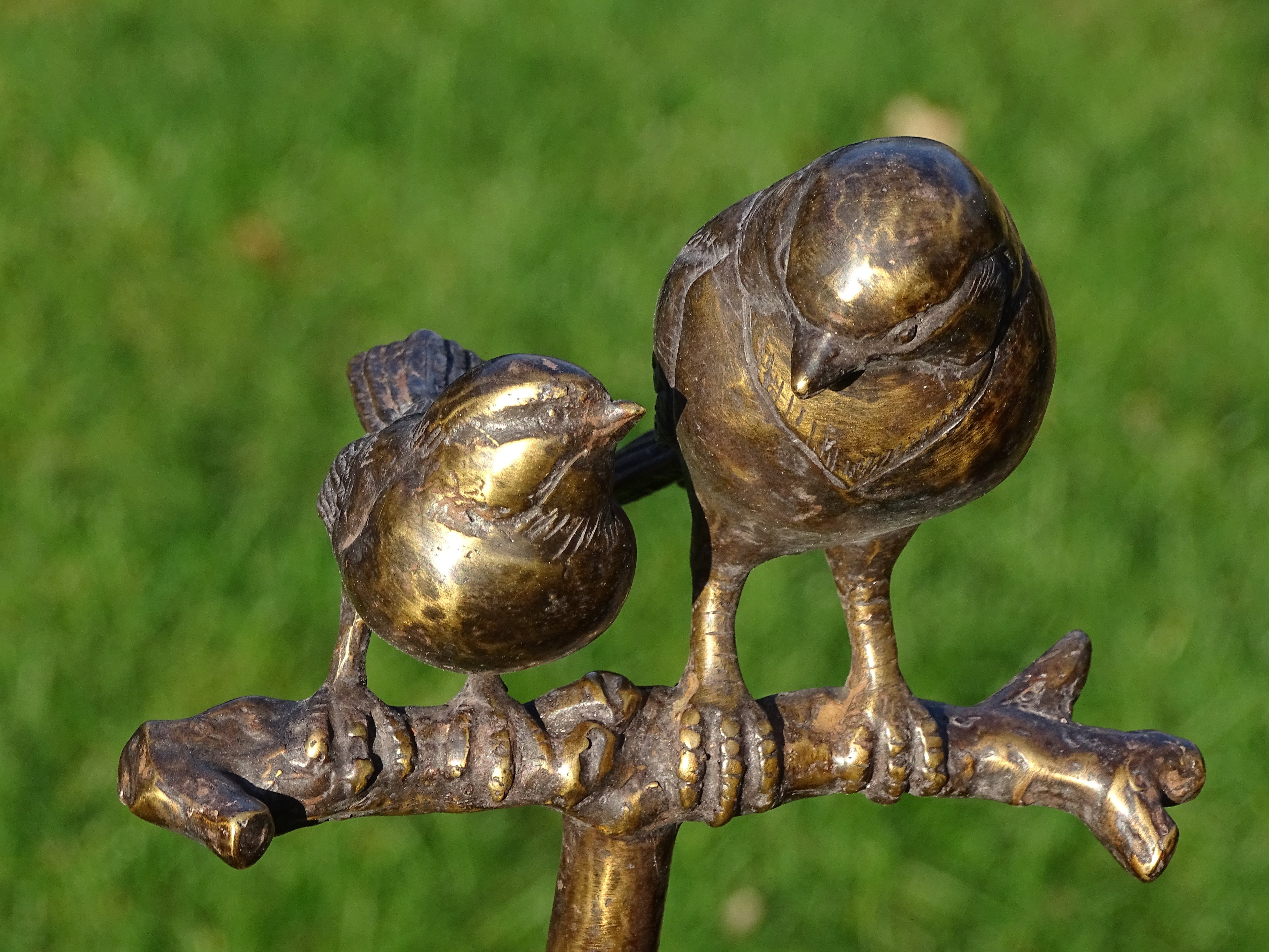 1 IDYL 1 auf IDYL und Dekofigur Spatz Ast Bronze-Skulptur Amsel