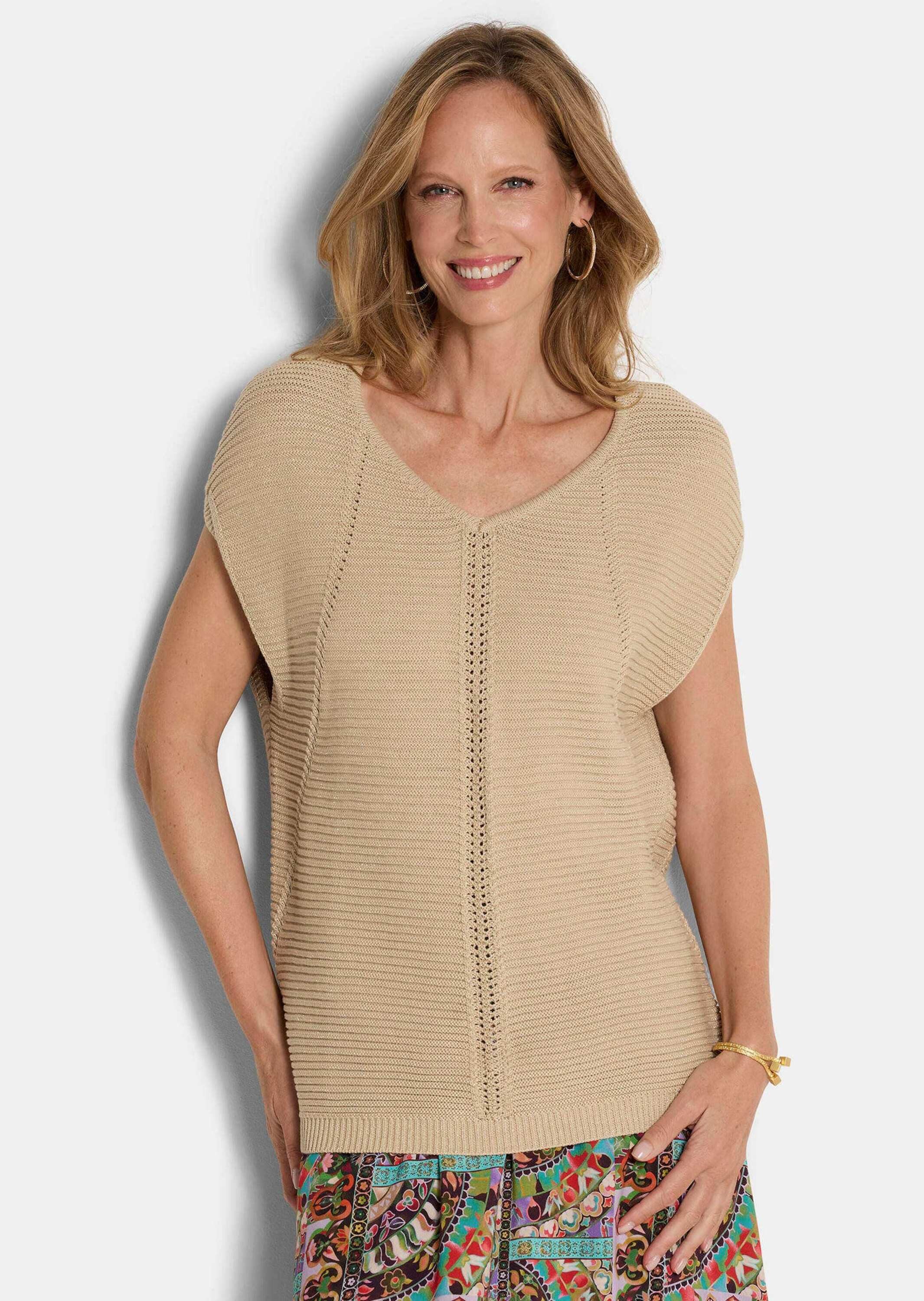 GOLDNER Strickpullover Kurzgröße: Rippstrickpullover mit V-Ausschnitt Baumwollpullover mit V-Ausschnitt, Blende und Viertelarm