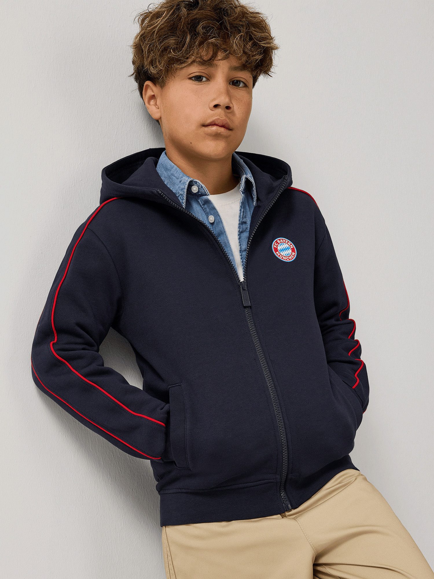 FC Bayern München Kapuzensweatjacke FC Bayern München, Zip-Hoodie Essentials, Kinder, Navy – Bild 4 von 5
