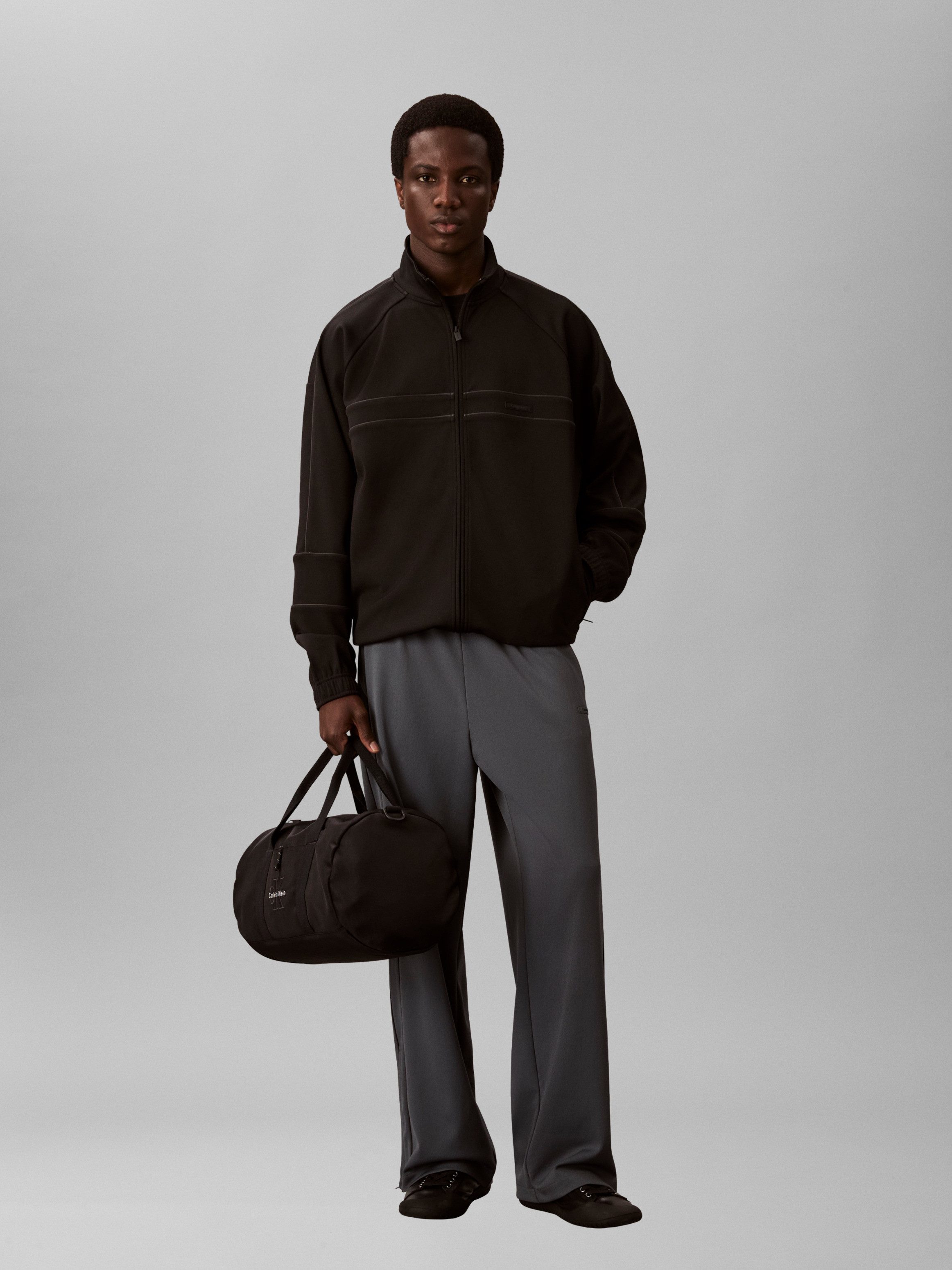 Calvin Klein Weekender BOLD WEEKENDER, Reisetasche, große Umhängetasche, Fitnesstasche mit CK-Logo