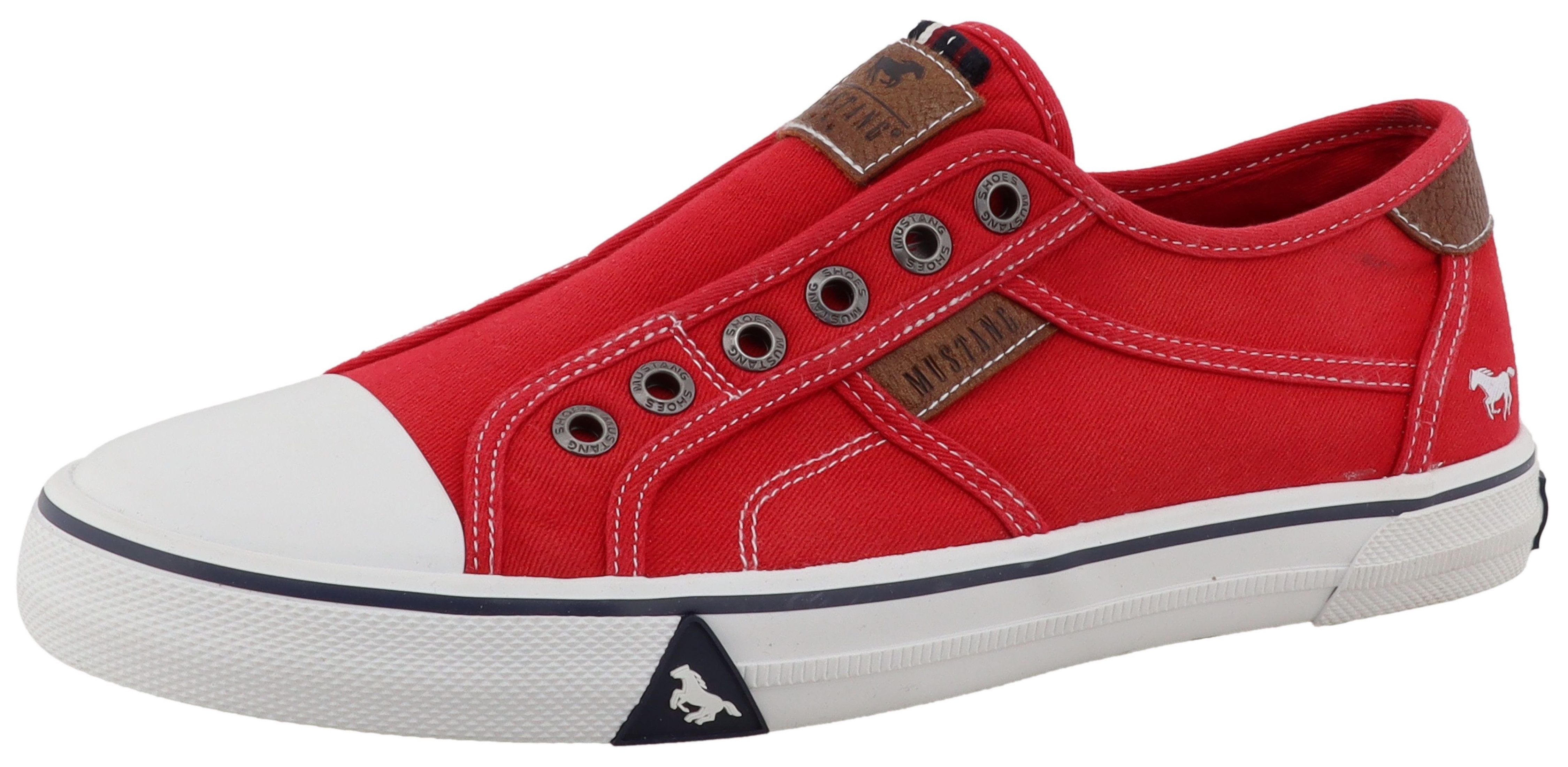 Mustang Shoes Ignazio Slip-On Sneaker Slipper, Freizeitschuh, Halbschuh mit Logo-Aufnähern