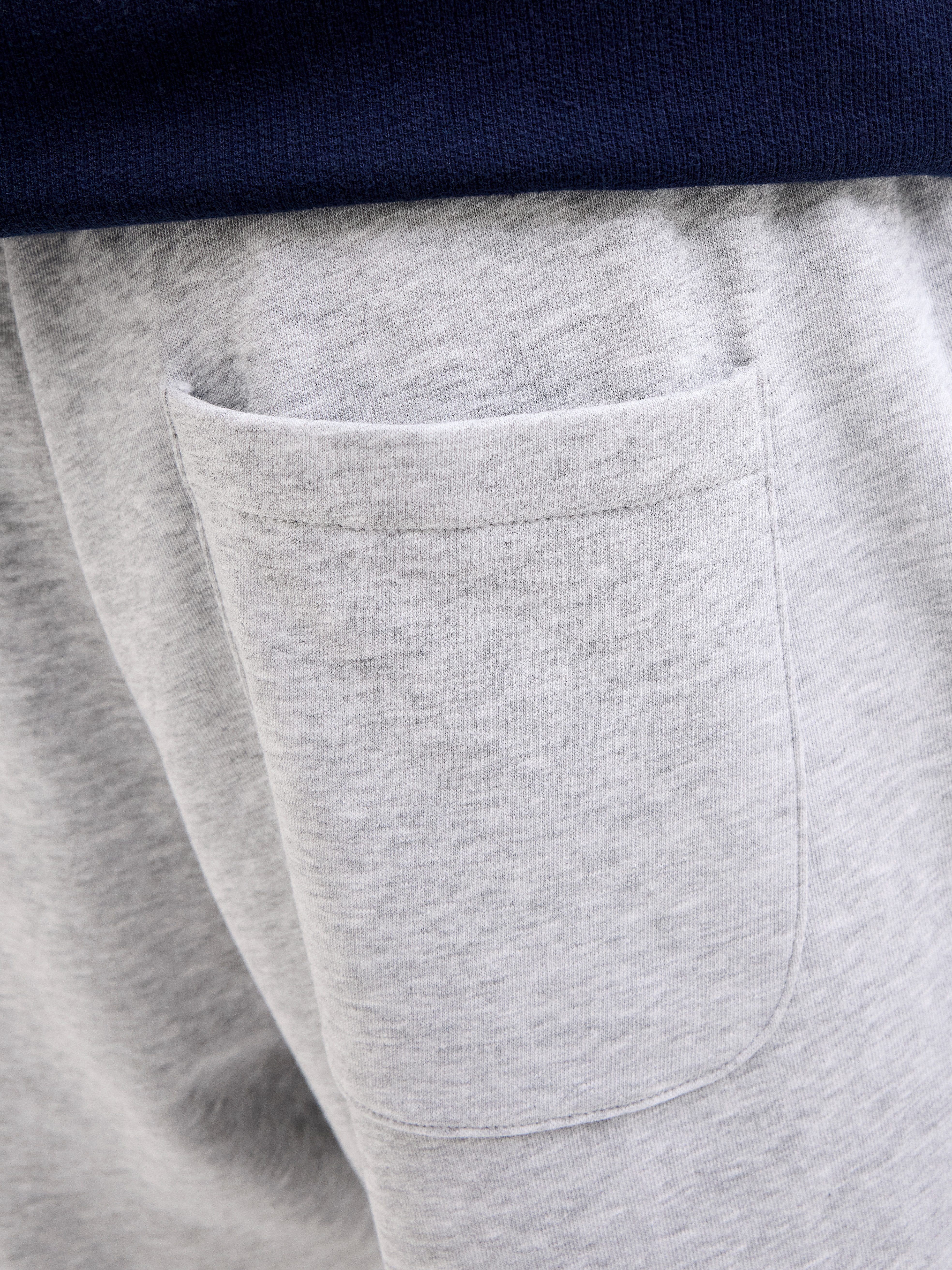 Jack & Jones Sweatshorts JPSTGORDON mit elastischem Bund unifarben, modisch, regular fit, Webstoff