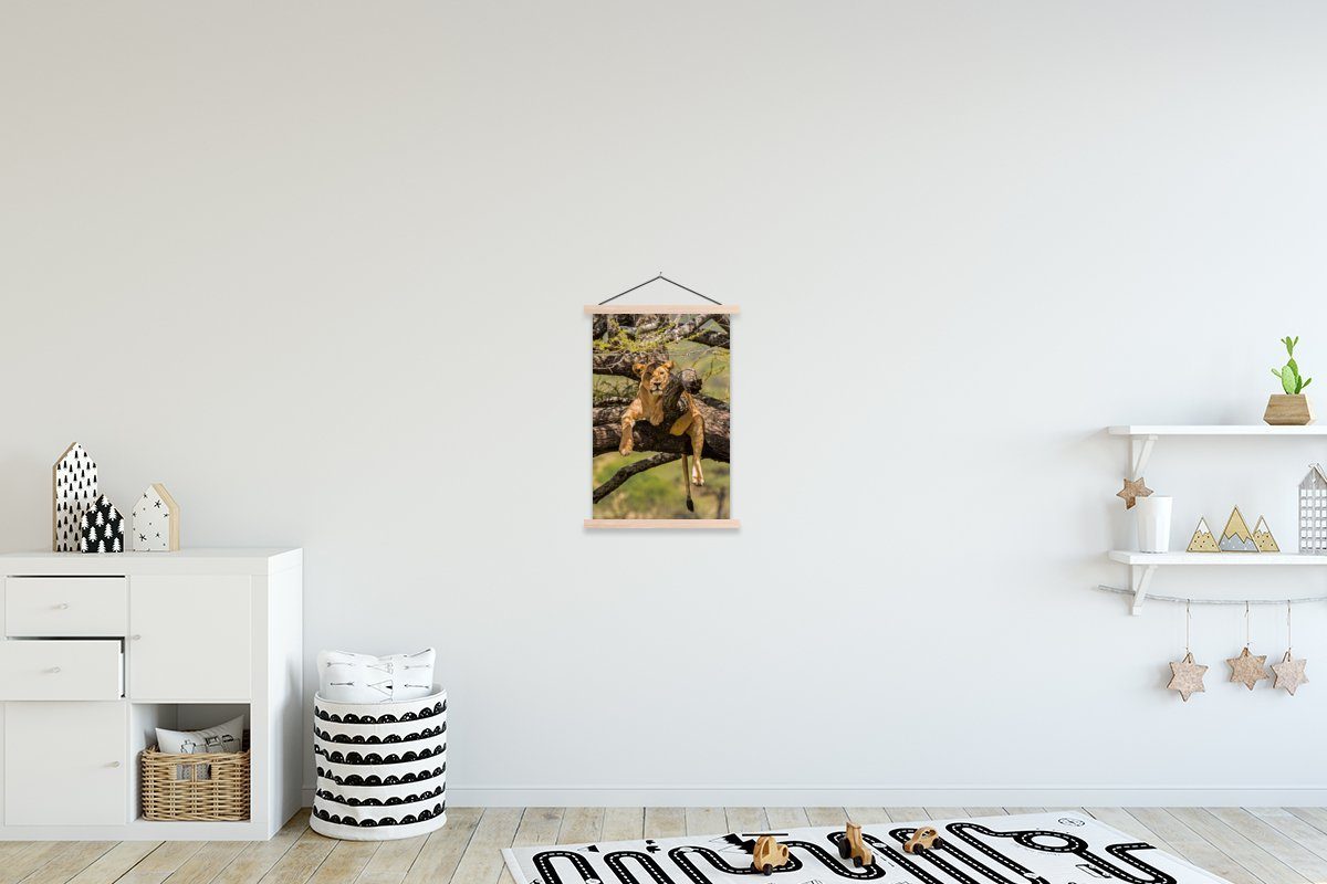 MuchoWow Poster Löwe - Baum - Braun, (1 St), Posterleiste, Textilposter für Wohnzimmer, Bilderleiste, Magnetisch