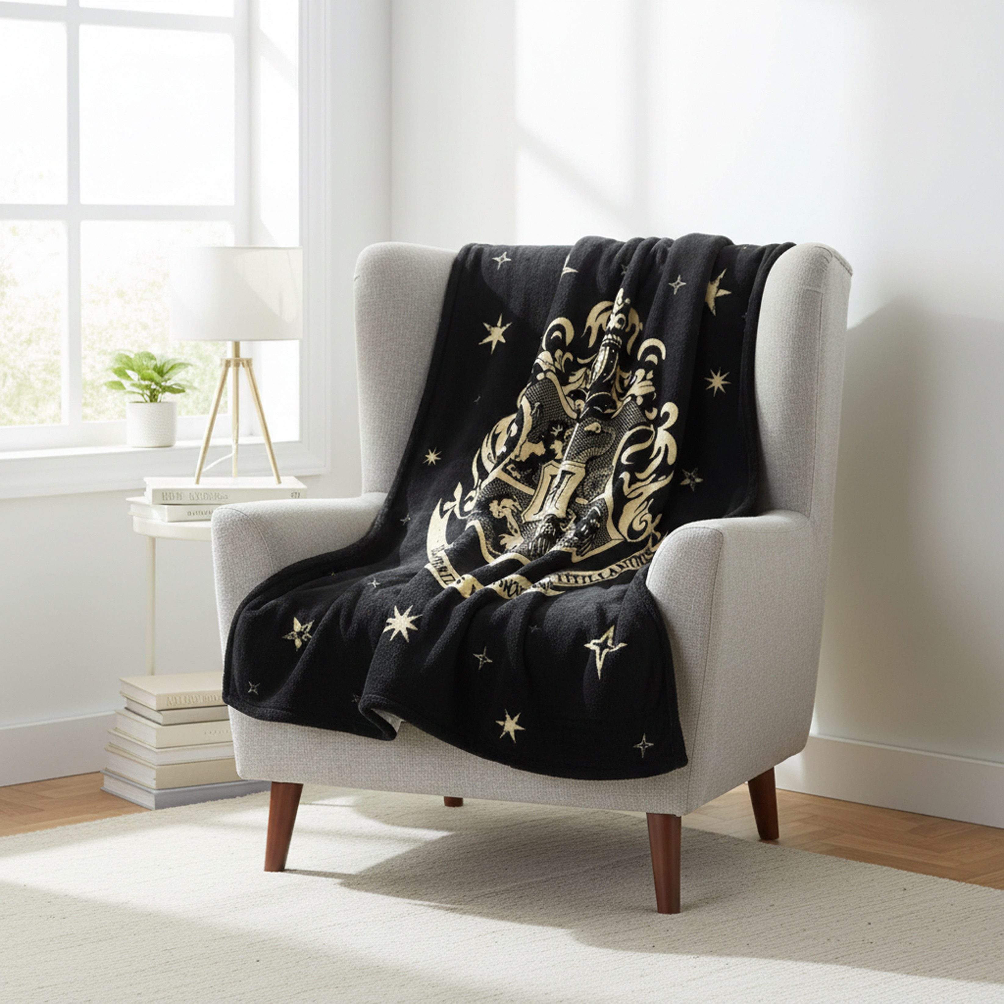 Wohndecke Kuscheldecke mit Hogwarts Wappen 130 x 150 cm, Harry Potter, Geschenk für Kinder zu Geburtstag und Weihnachten