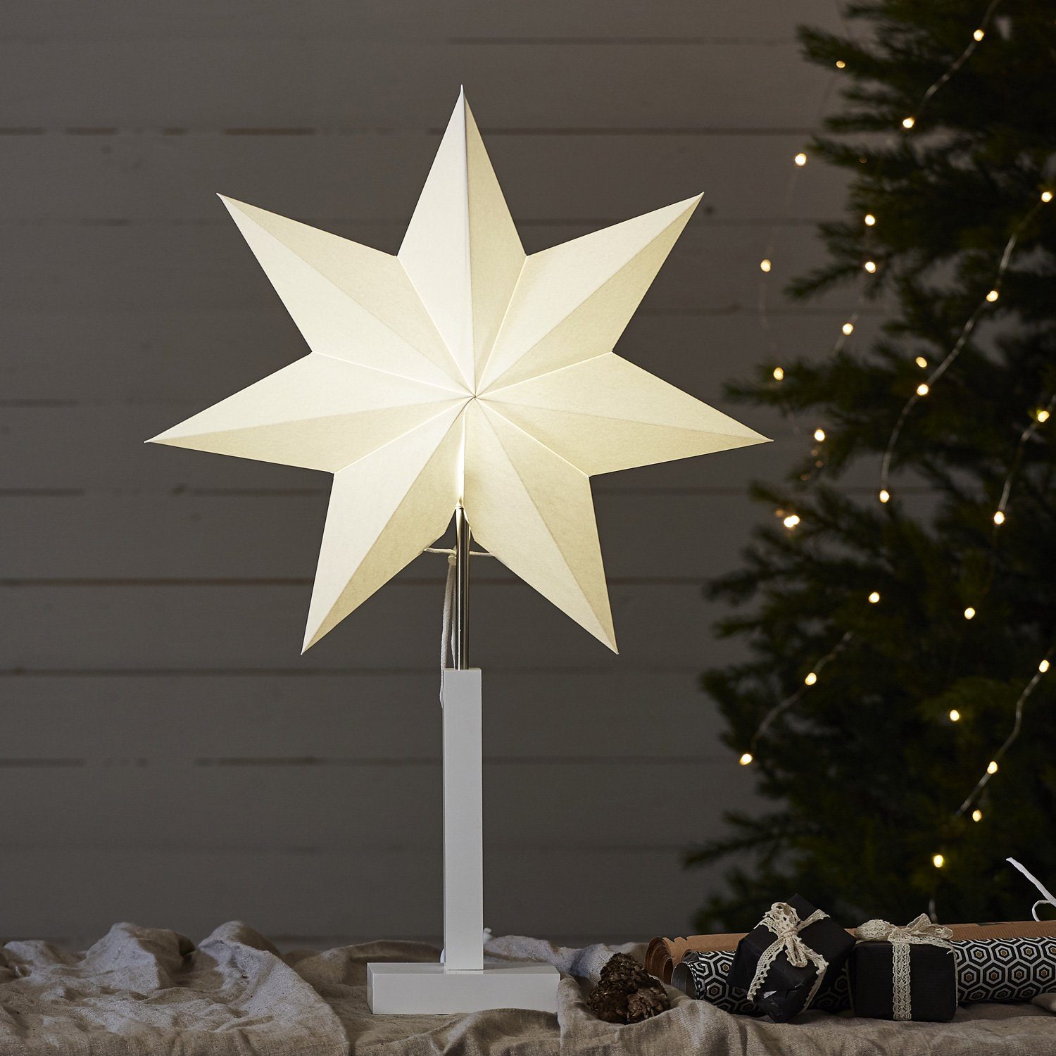STAR TRADING LED Stern Papierstern Weihnachtsstern stehend 7-zackig 43cm E14 inkl. Kabel weiß